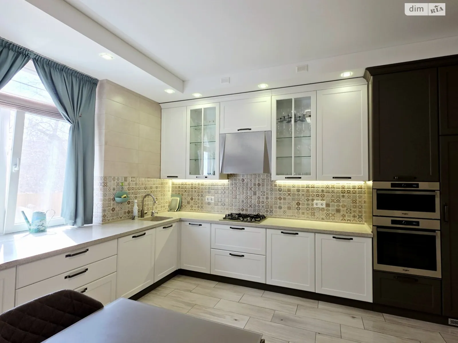 Продается дом на 2 этажа 266.7 кв. м с беседкой, цена: 350000 $ - фото 1