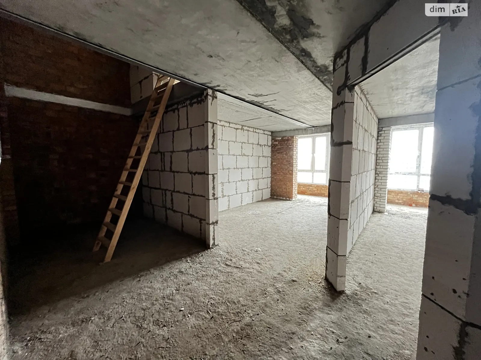 Продается 4-комнатная квартира 133 кв. м в Виннице, просп. Юности - фото 1