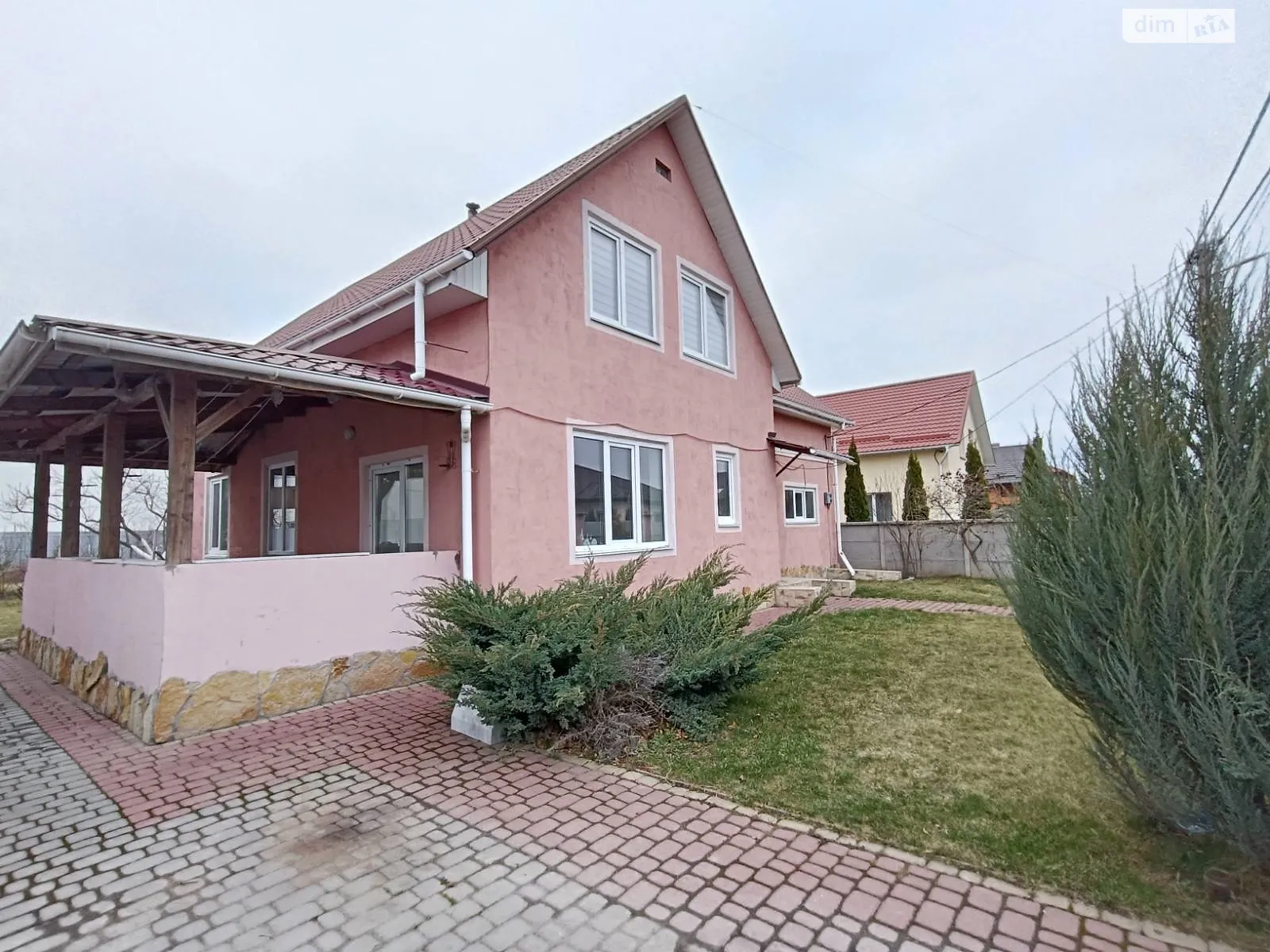 Продается дом на 2 этажа 177.6 кв. м с участком, цена: 135000 $ - фото 1