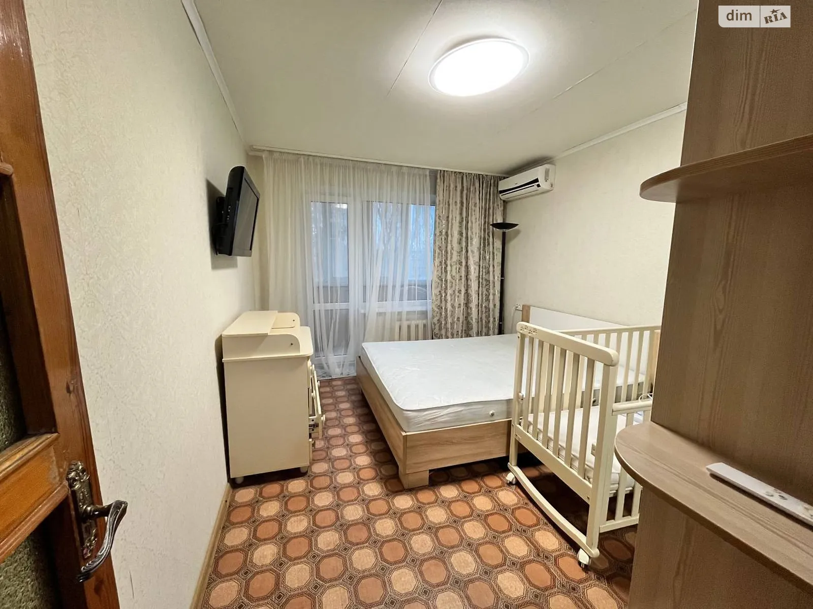 Продается 4-комнатная квартира 83.8 кв. м в Днепре, ул. Богомаза - фото 1