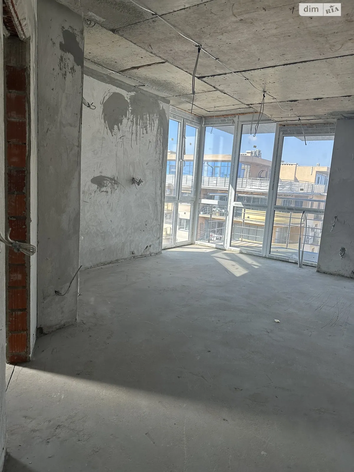 Продается 3-комнатная квартира 123.5 кв. м в Ужгороде, цена: 135850 $ - фото 1