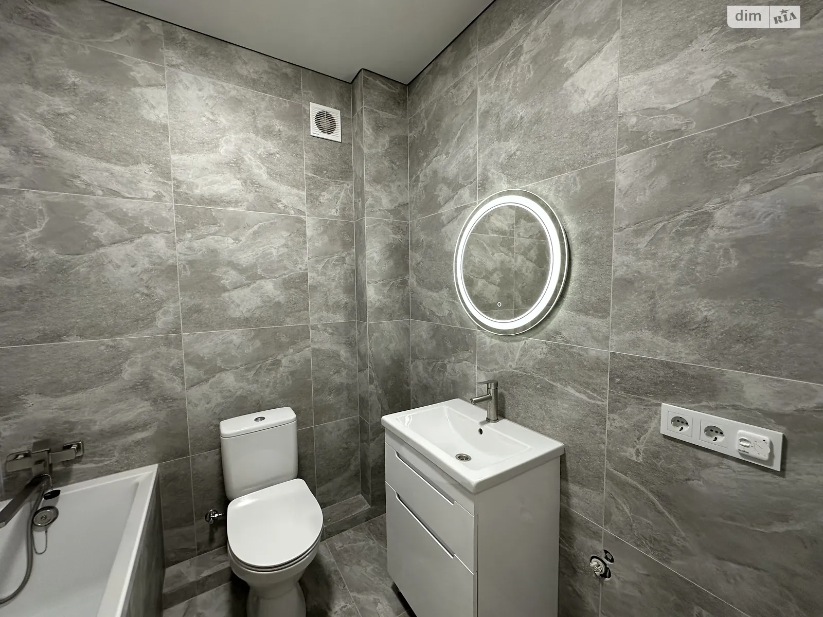 Продається 1-кімнатна квартира 44 кв. м у Хмельницькому, вул. Вінницька, 1/8Б - фото 1