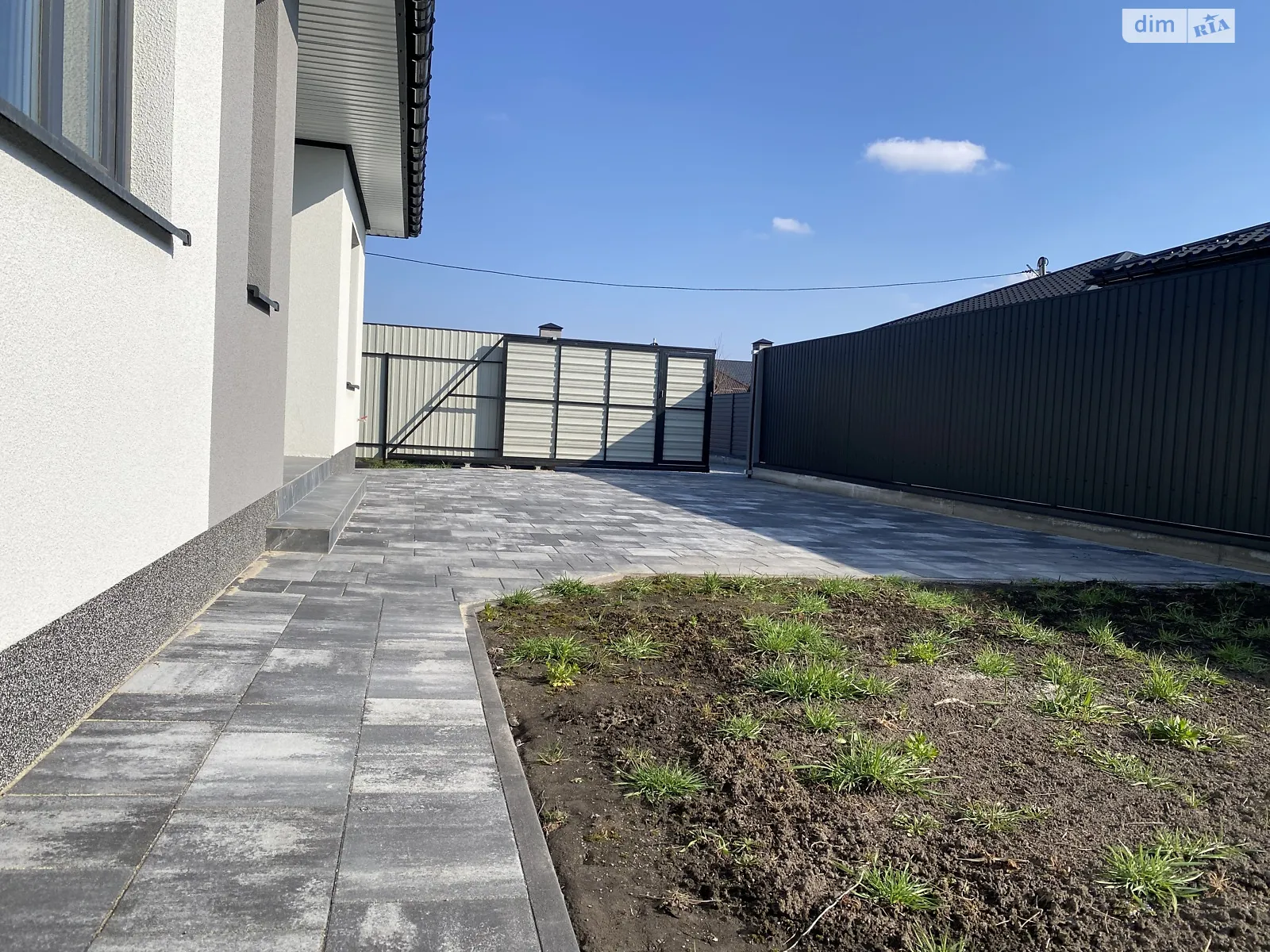 Продается одноэтажный дом 106 кв. м с участком, цена: 155000 $ - фото 1
