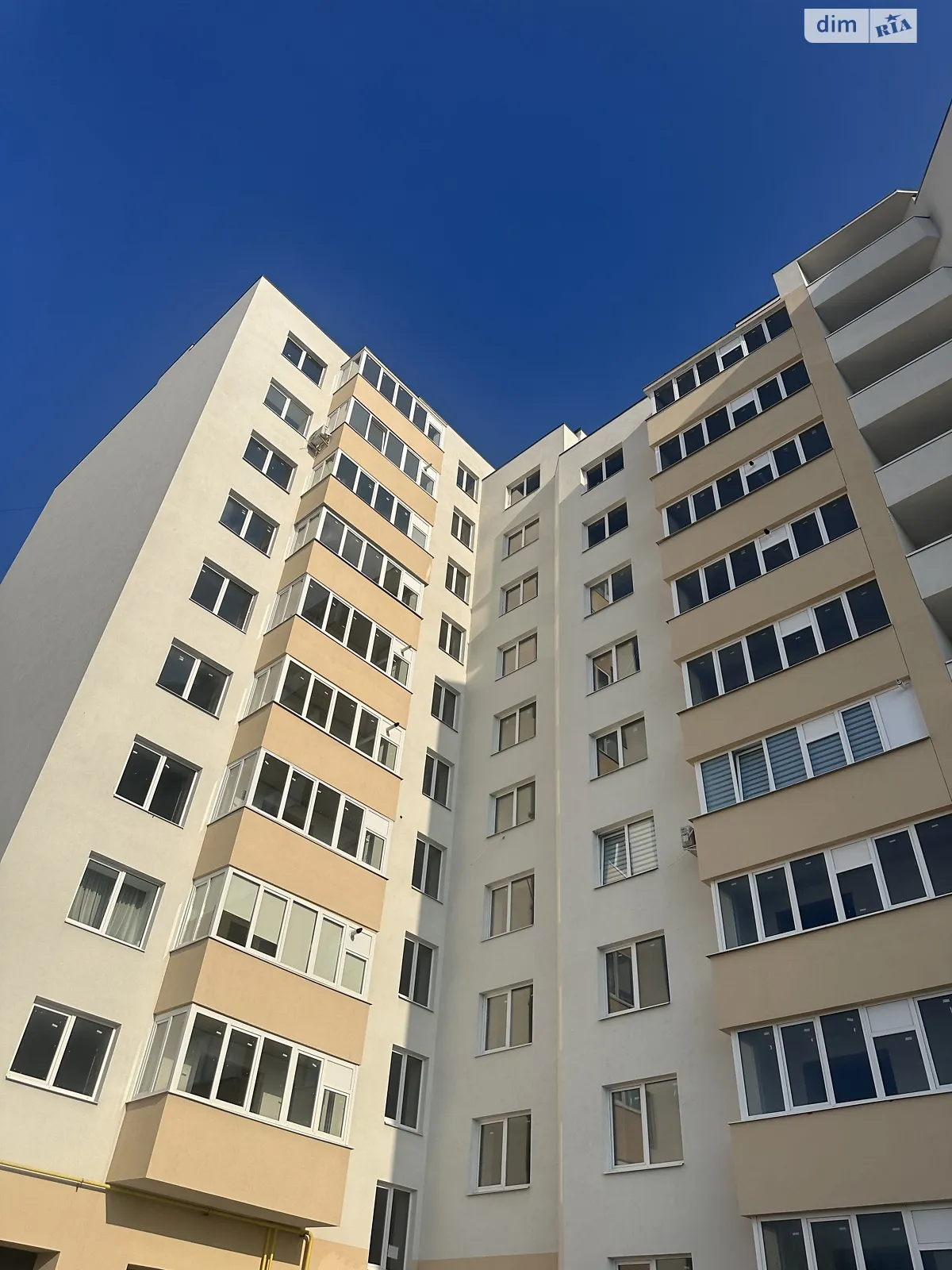 2-комнатная квартира 70 кв. м в Тернополе, ул. Довженко Александра - фото 1
