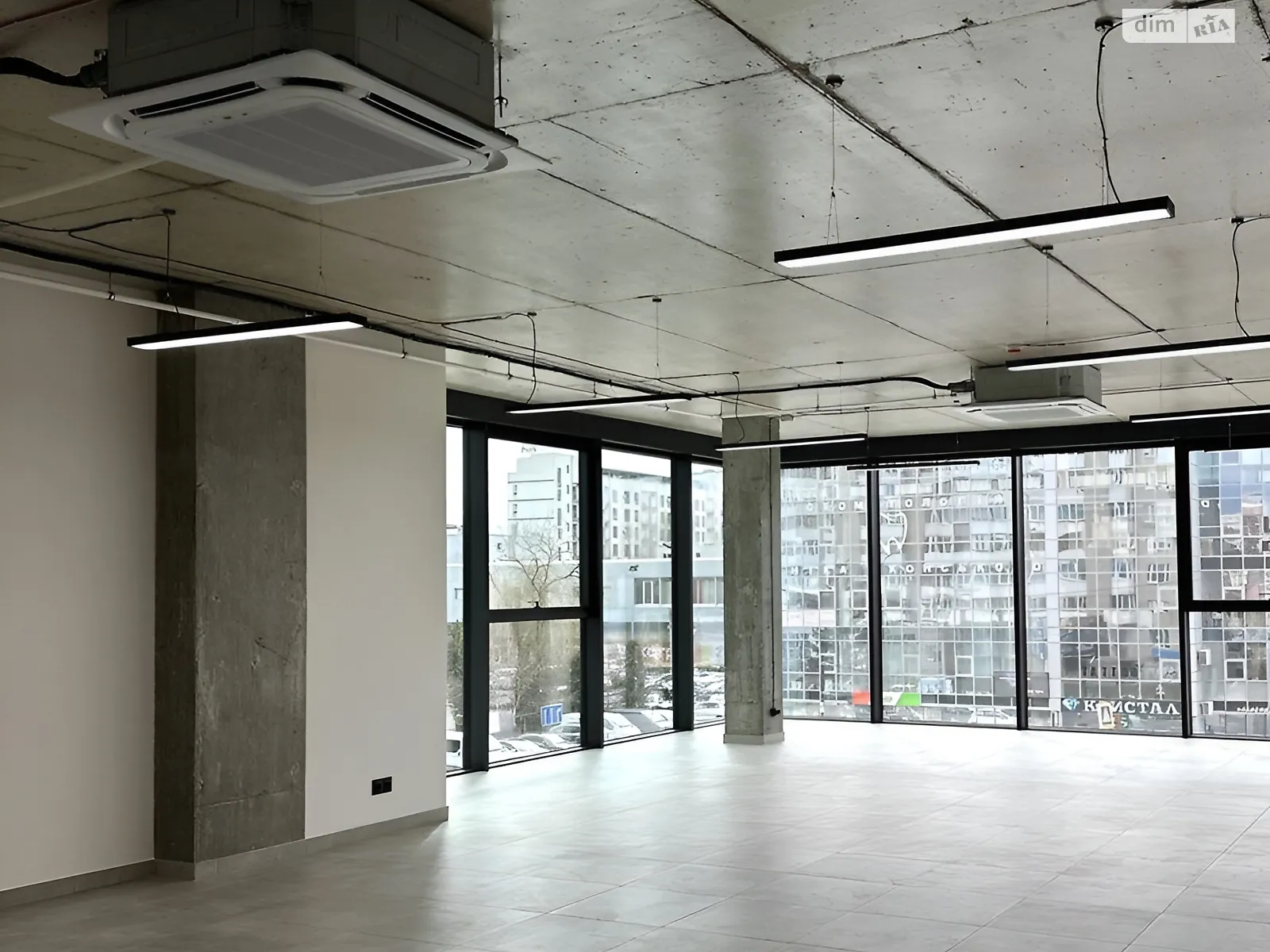 Продается объект сферы услуг 99 кв. м в 8-этажном здании, цена: 195000 $ - фото 1