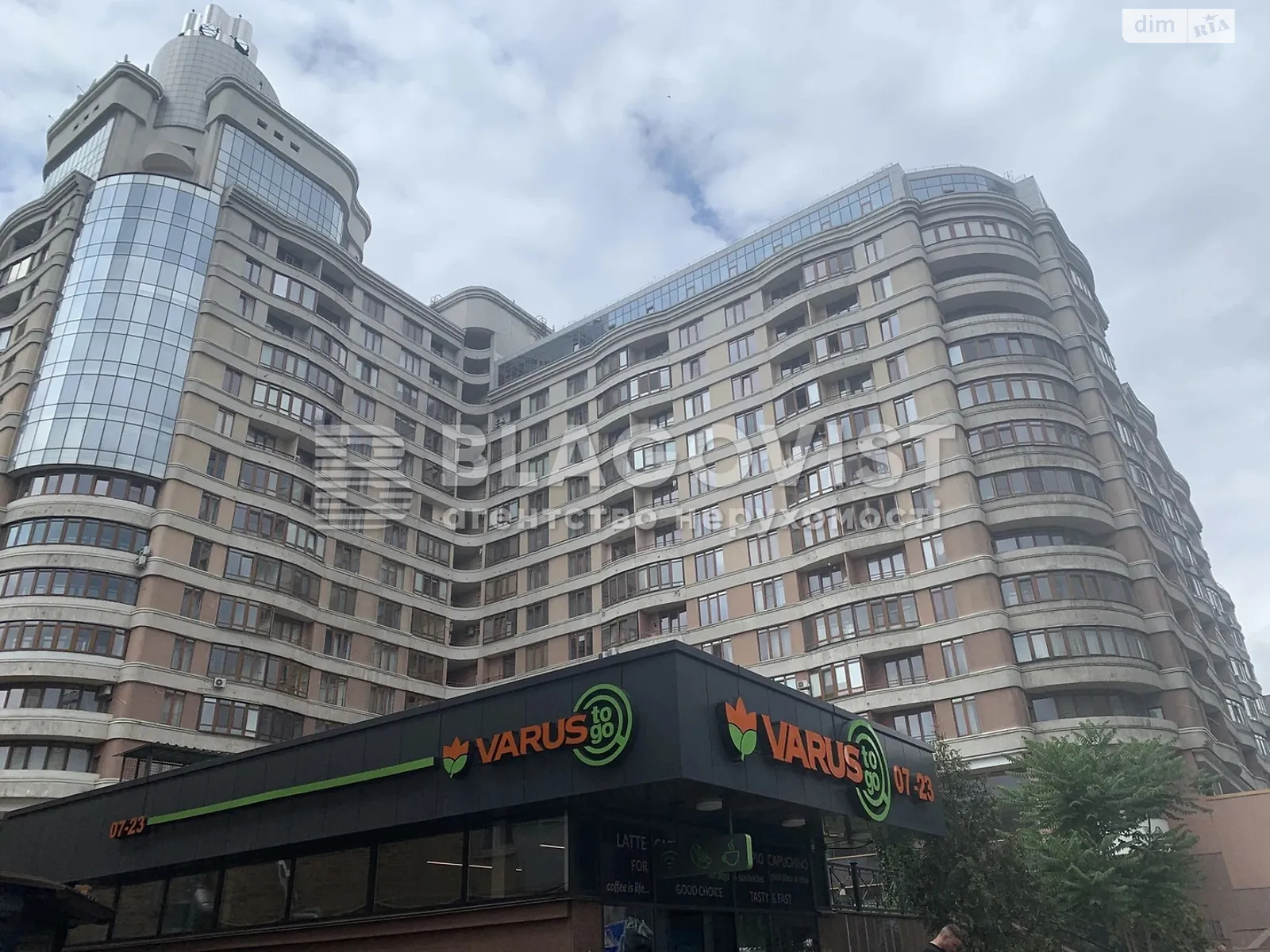 Продается 3-комнатная квартира 131.2 кв. м в Киеве, ул. Жилянская, 59 - фото 1