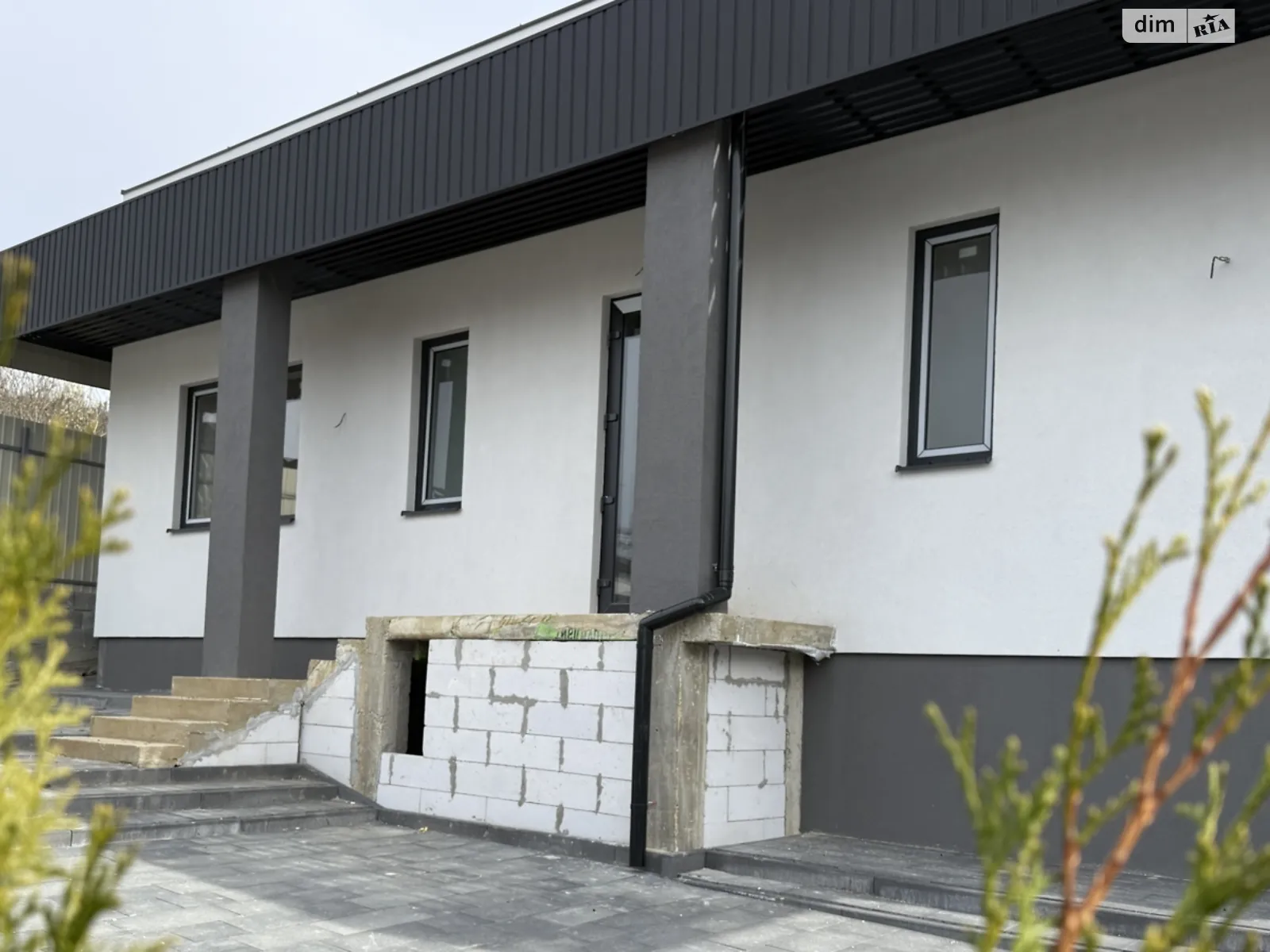 Продается одноэтажный дом 130 кв. м с садом, цена: 135000 $ - фото 1