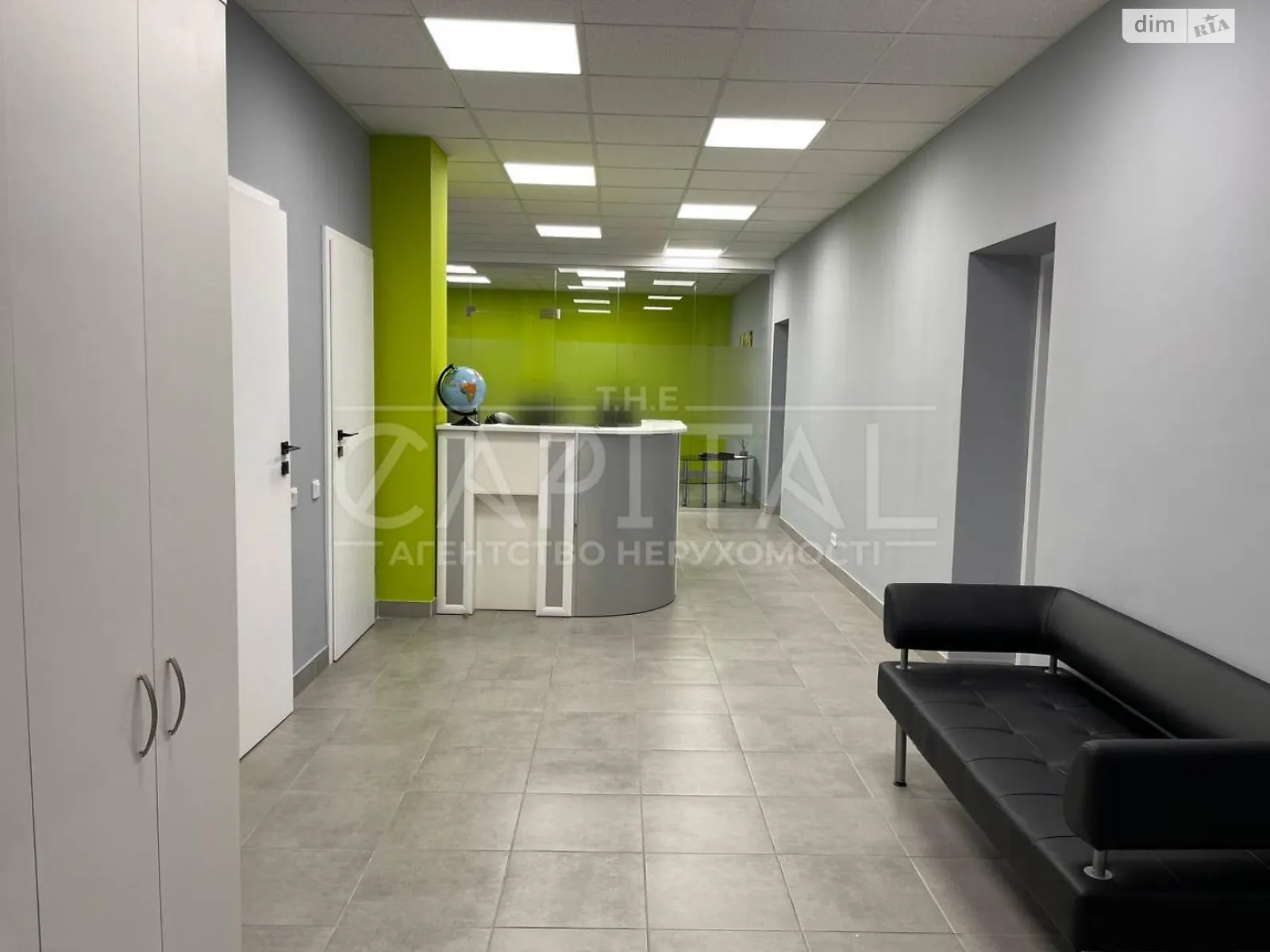 Сдается в аренду офис 208 кв. м в бизнес-центре, цена: 4060 $ - фото 1