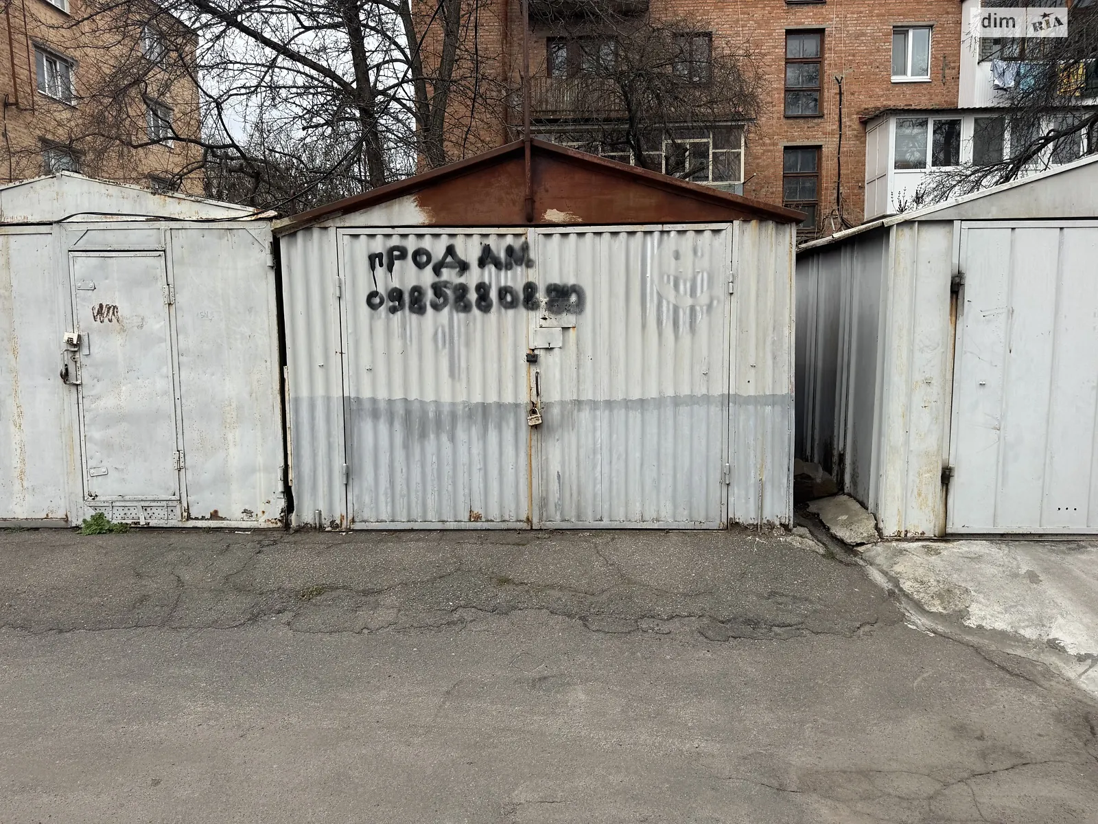 Продається окремий гараж під легкове авто на 18 кв. м, цена: 4200 $ - фото 1