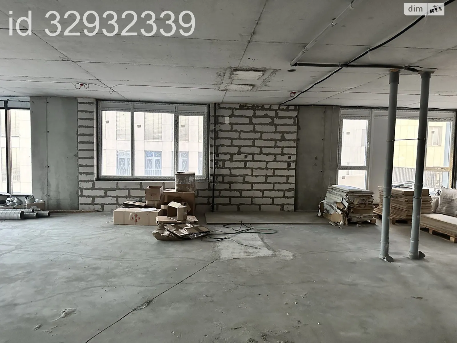 Продается офис 165 кв. м в бизнес-центре, цена: 239000 $ - фото 1