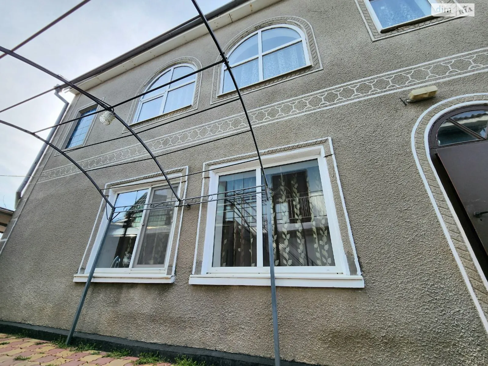 Продається будинок 2 поверховий 157.4 кв. м с басейном, цена: 145000 $ - фото 1