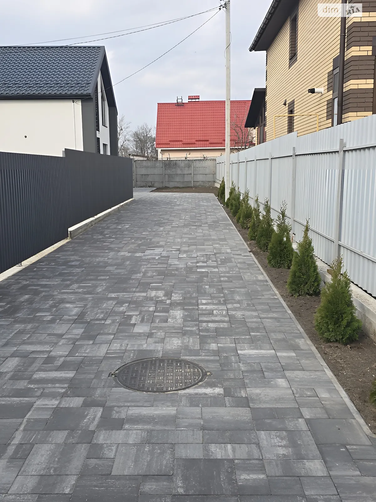 Продается дом на 2 этажа 150 кв. м с мансардой, цена: 135000 $ - фото 1