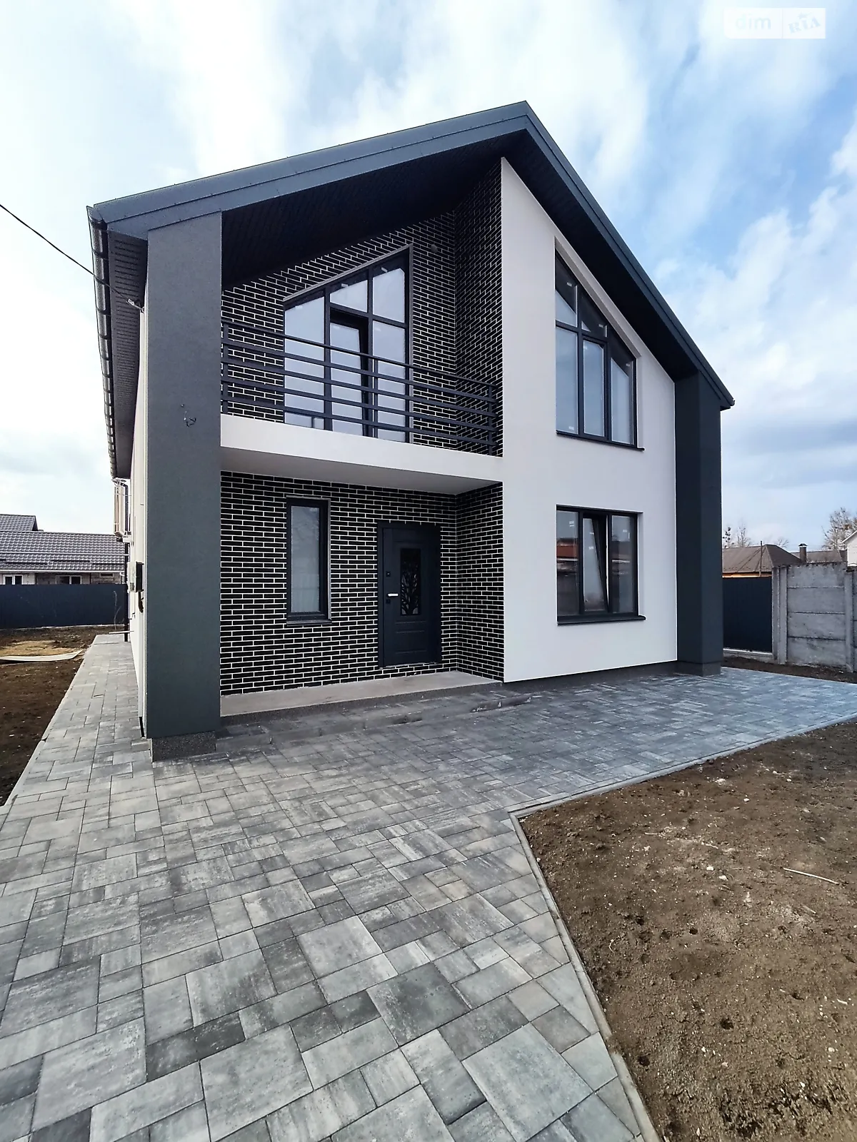 Продається будинок 2 поверховий 150 кв. м с басейном, цена: 135000 $ - фото 1