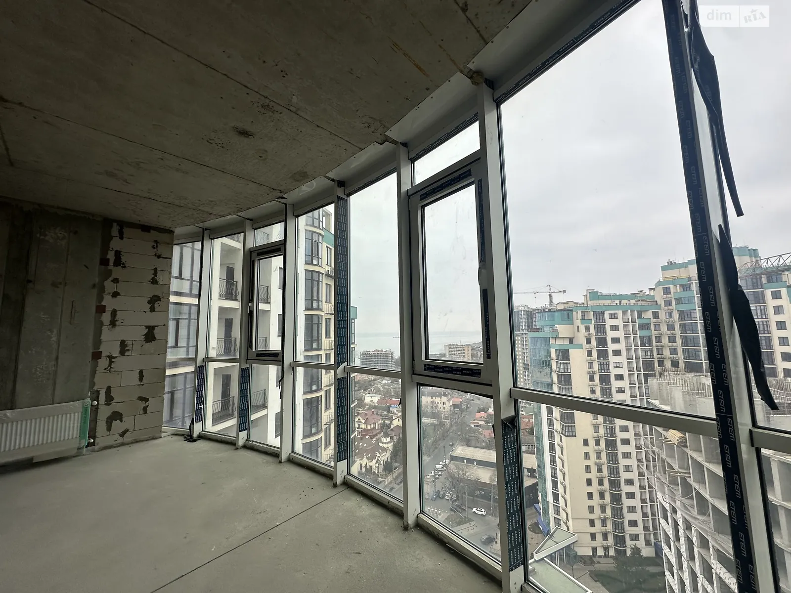 Продається 3-кімнатна квартира 130 кв. м у Одесі, Фонтанська дор., 118А/3 - фото 1