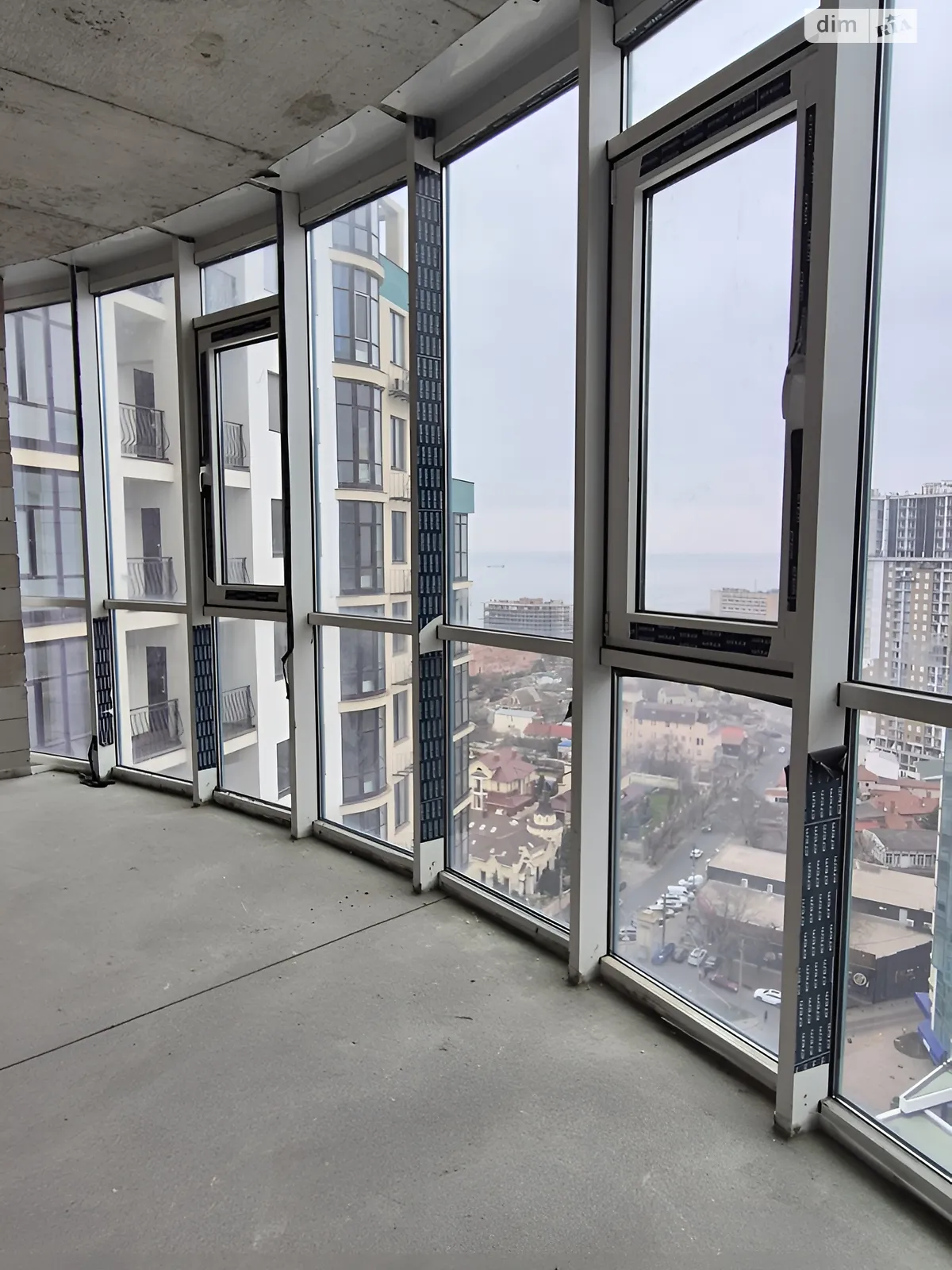 Продається 3-кімнатна квартира 133 кв. м у Одесі, Фонтанська дор., 118А/3 - фото 1