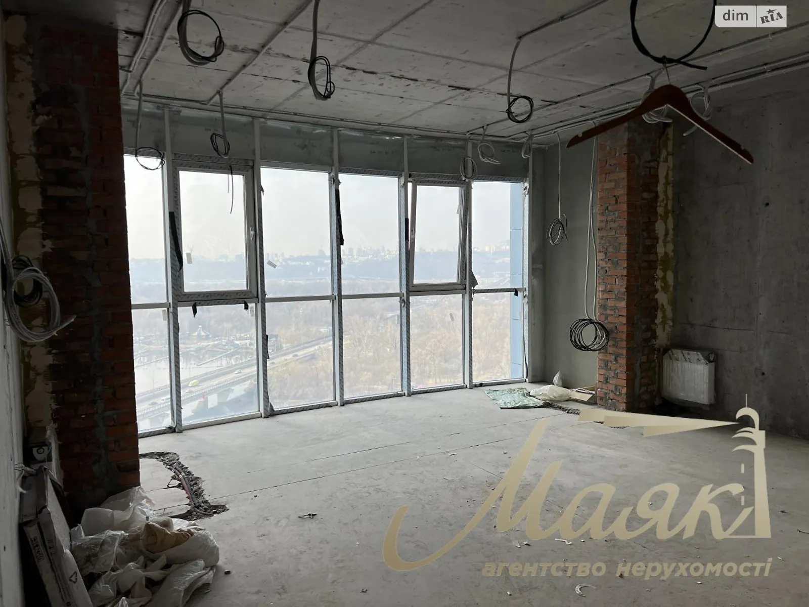 Продается 5-комнатная квартира 205 кв. м в Киеве, ул. Никольско-Слободская, 3Б - фото 1