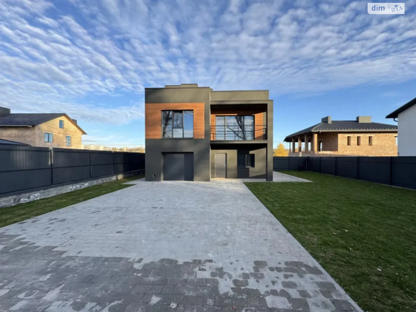 Продается часть дома 160 кв. м с камином, цена: 103000 $ - фото 1