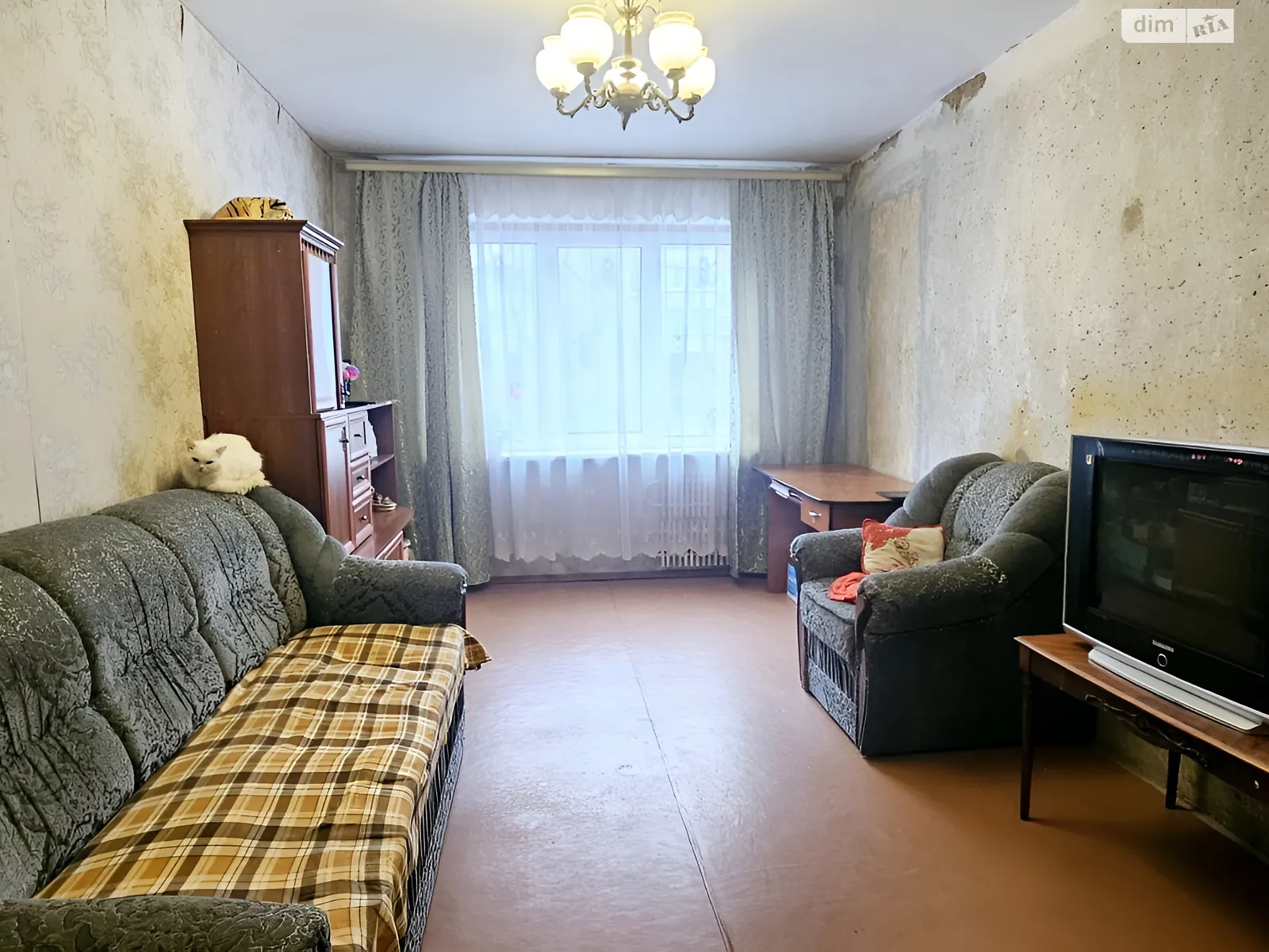 Продается 3-комнатная квартира 65.2 кв. м в Ровно, ул. Коновальца Евгения, 12 - фото 1