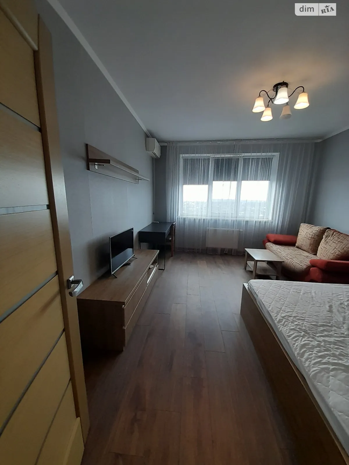 Продається 1-кімнатна квартира 46 кв. м у Вишневому, вул. Південна, 5Б - фото 1