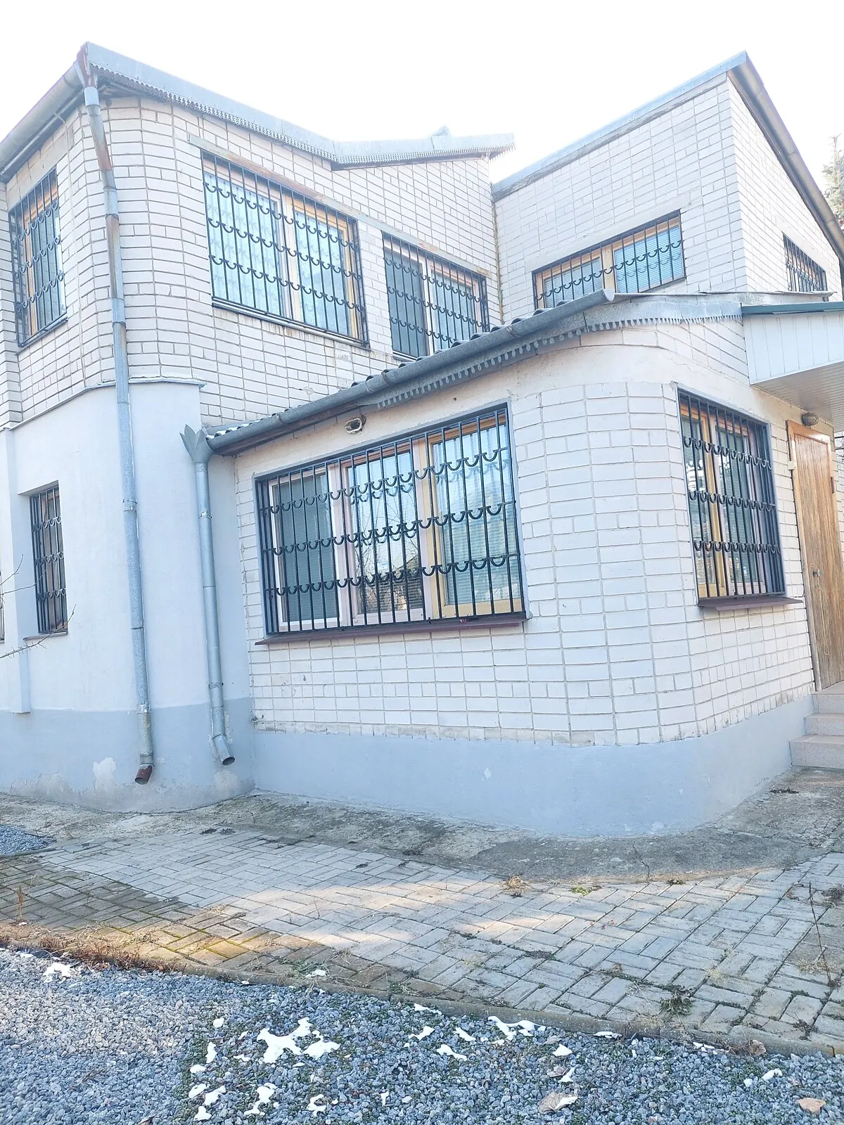 Продается дом на 2 этажа 125 кв. м с бассейном, цена: 48000 $ - фото 1