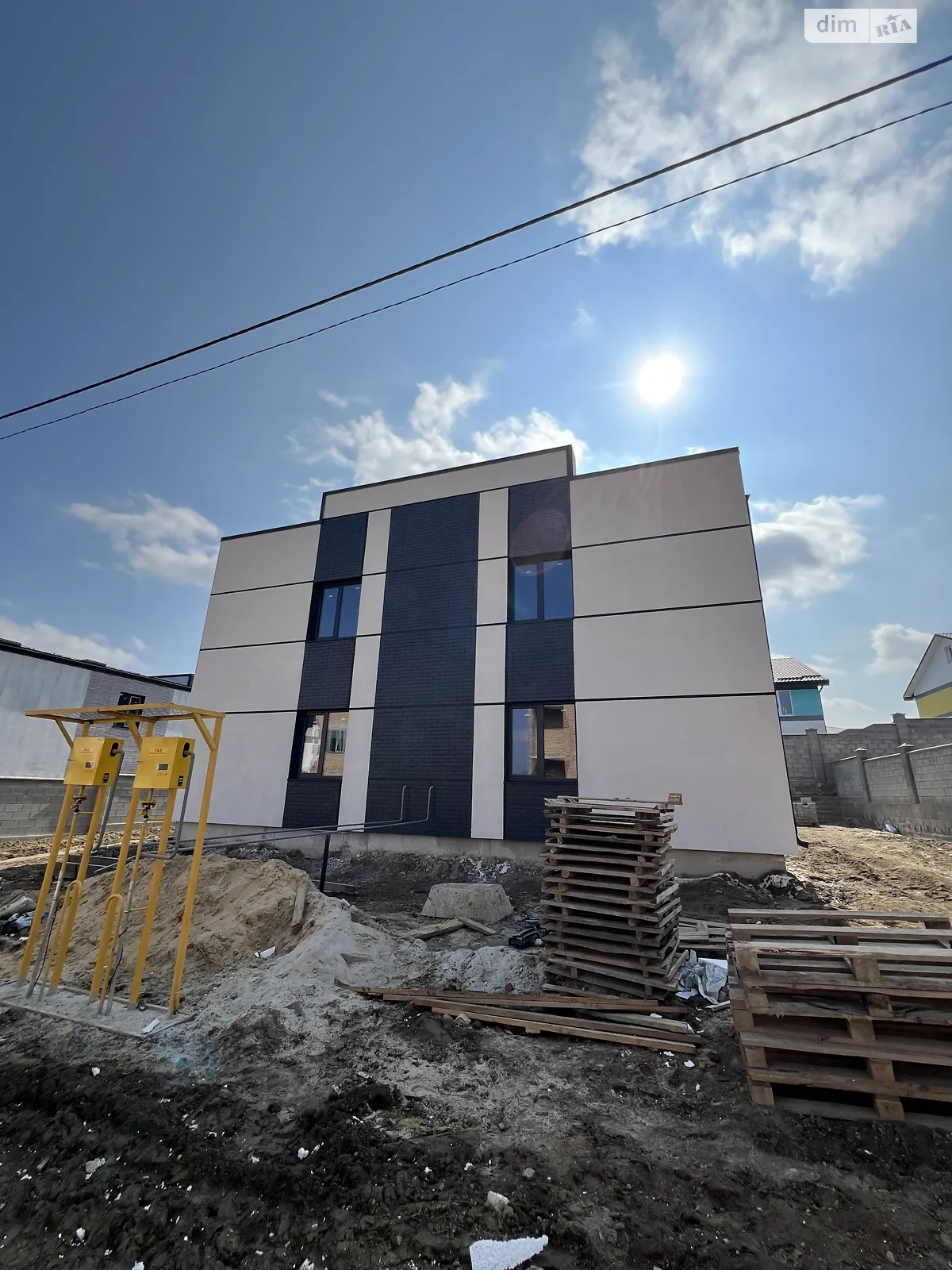 Авторинок Рівне, цена: 72000 $ - фото 1