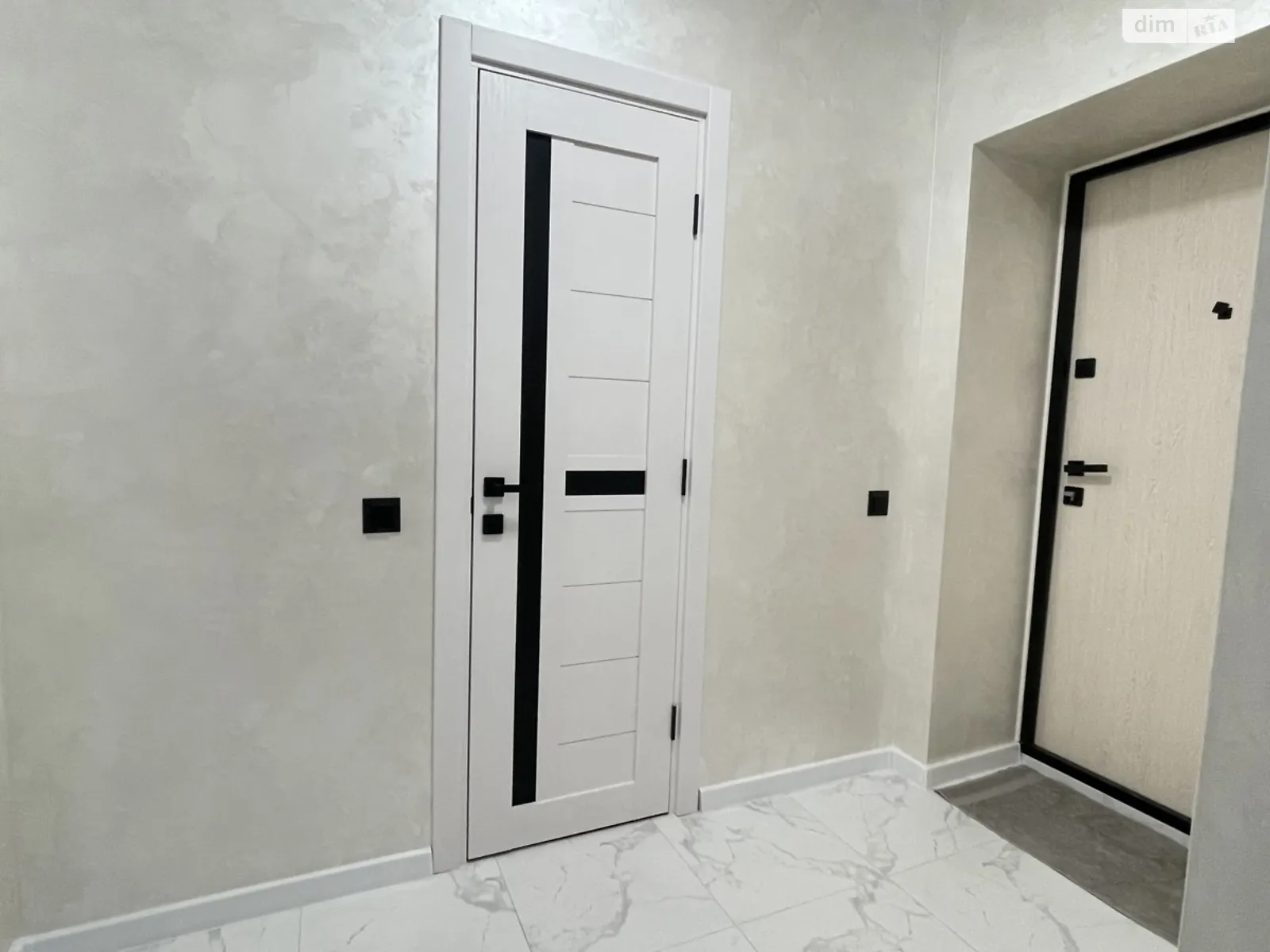 Продается 1-комнатная квартира 42 кв. м в Ивано-Франковске, цена: 65000 $ - фото 1