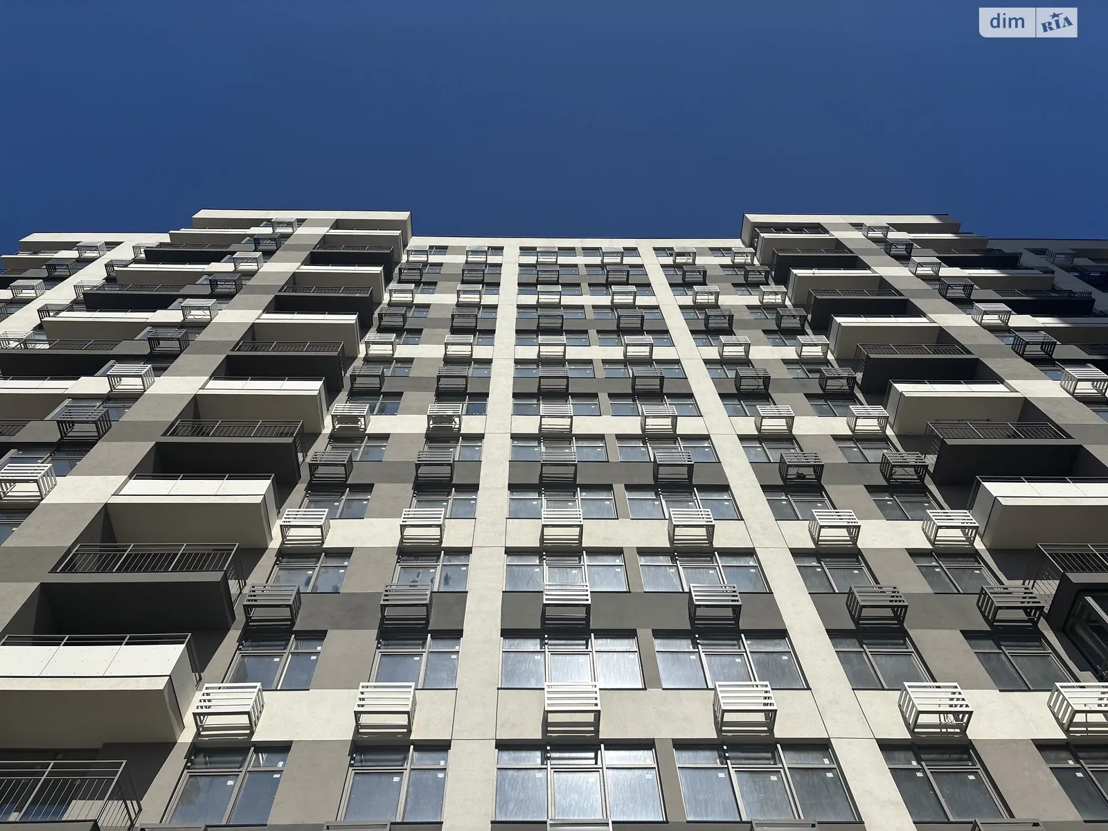 Продается 3-комнатная квартира 96 кв. м в Киеве, ул. Семьи Кристеров, 11/2 - фото 1