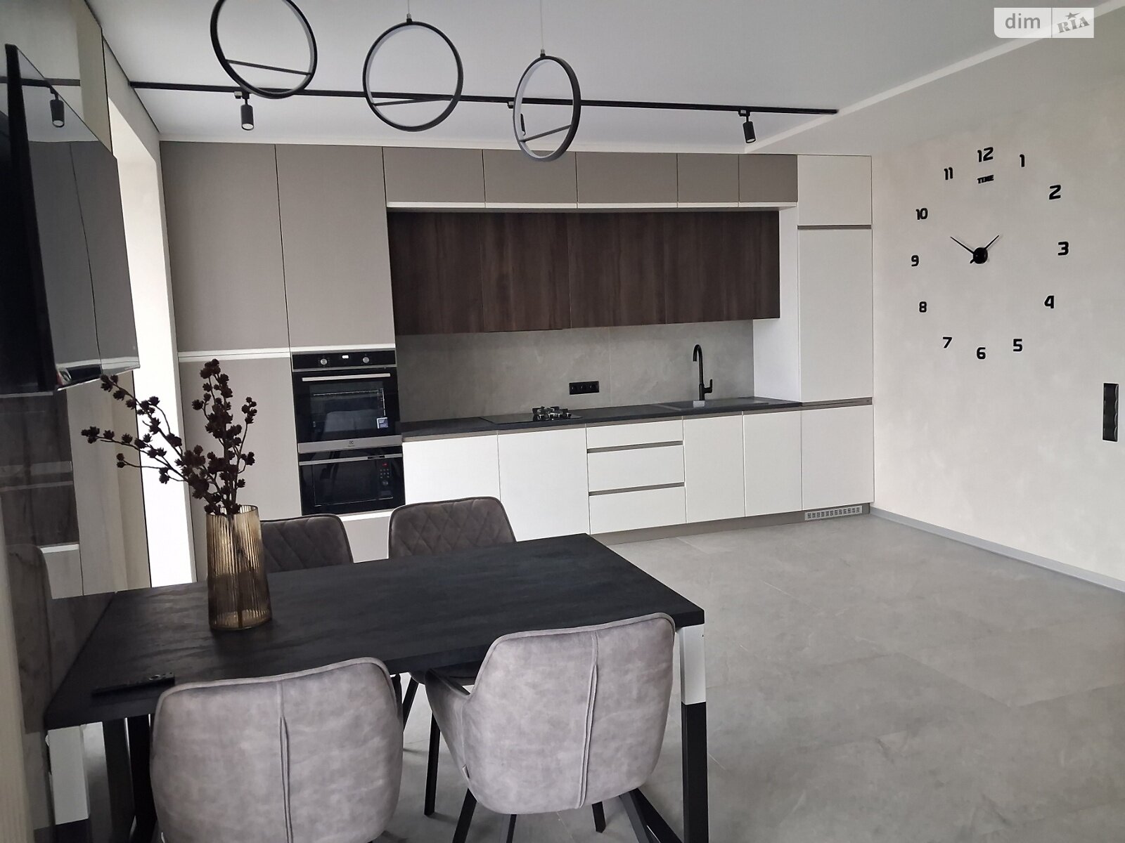 Прев'ю фото 1