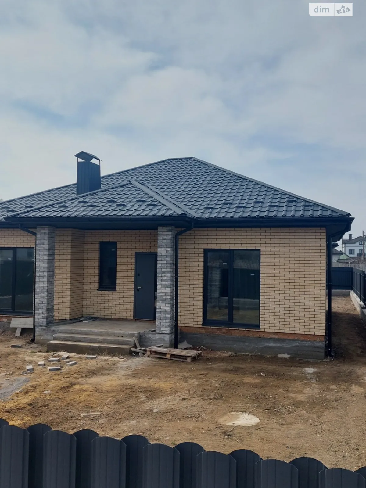 Продается одноэтажный дом 100 кв. м с подвалом, цена: 77000 $ - фото 1