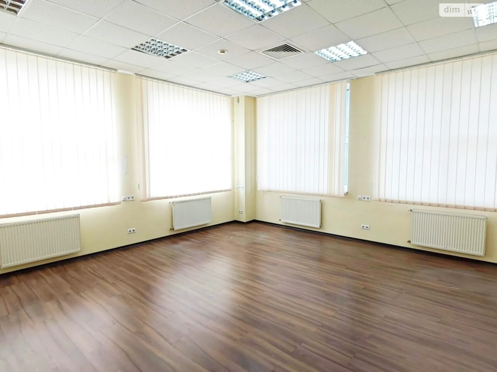 Здається в оренду офіс 73 кв. м в бізнес-центрі, цена: 31900 грн - фото 1