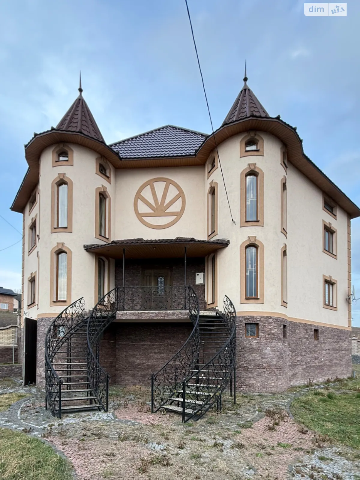 Продается дом на 4 этажа 600 кв. м с беседкой, цена: 185000 $ - фото 1