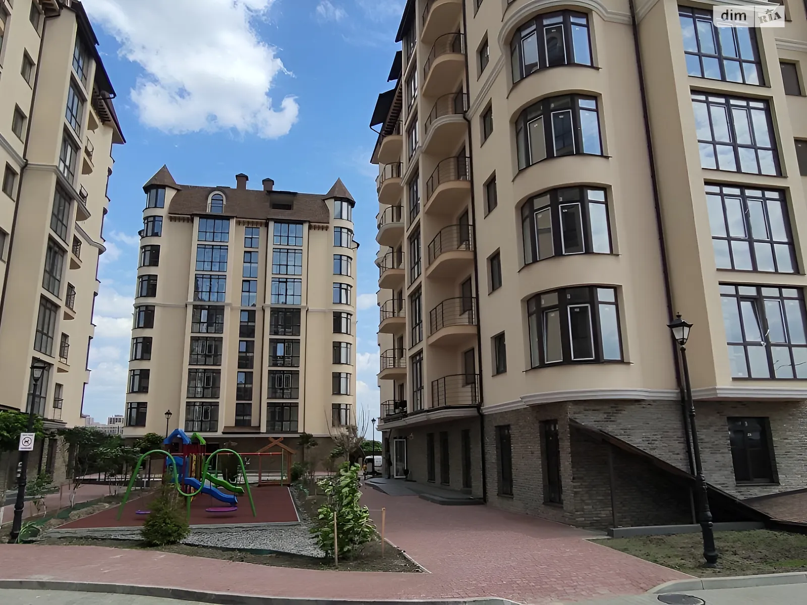Продается 2-комнатная квартира 56.8 кв. м в Новоселках, ул. Молодежная, 5Б - фото 1