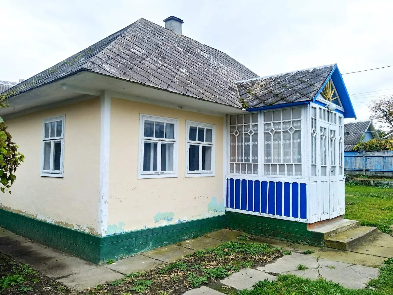 Продается одноэтажный дом 60 кв. м с гаражом, цена: 9500 $ - фото 1