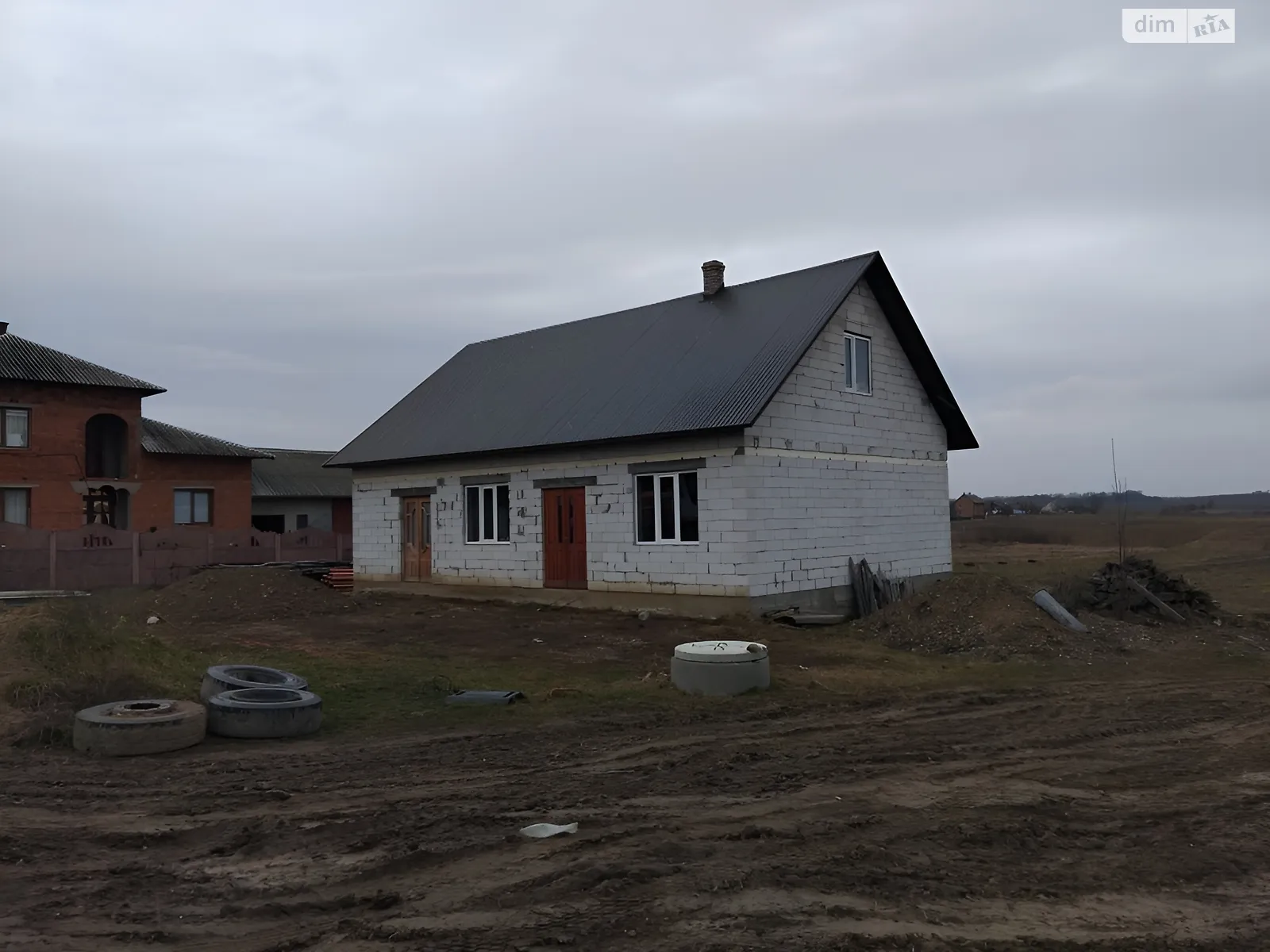 Продається одноповерховий будинок 117 кв. м з бесідкою, цена: 37000 € - фото 1