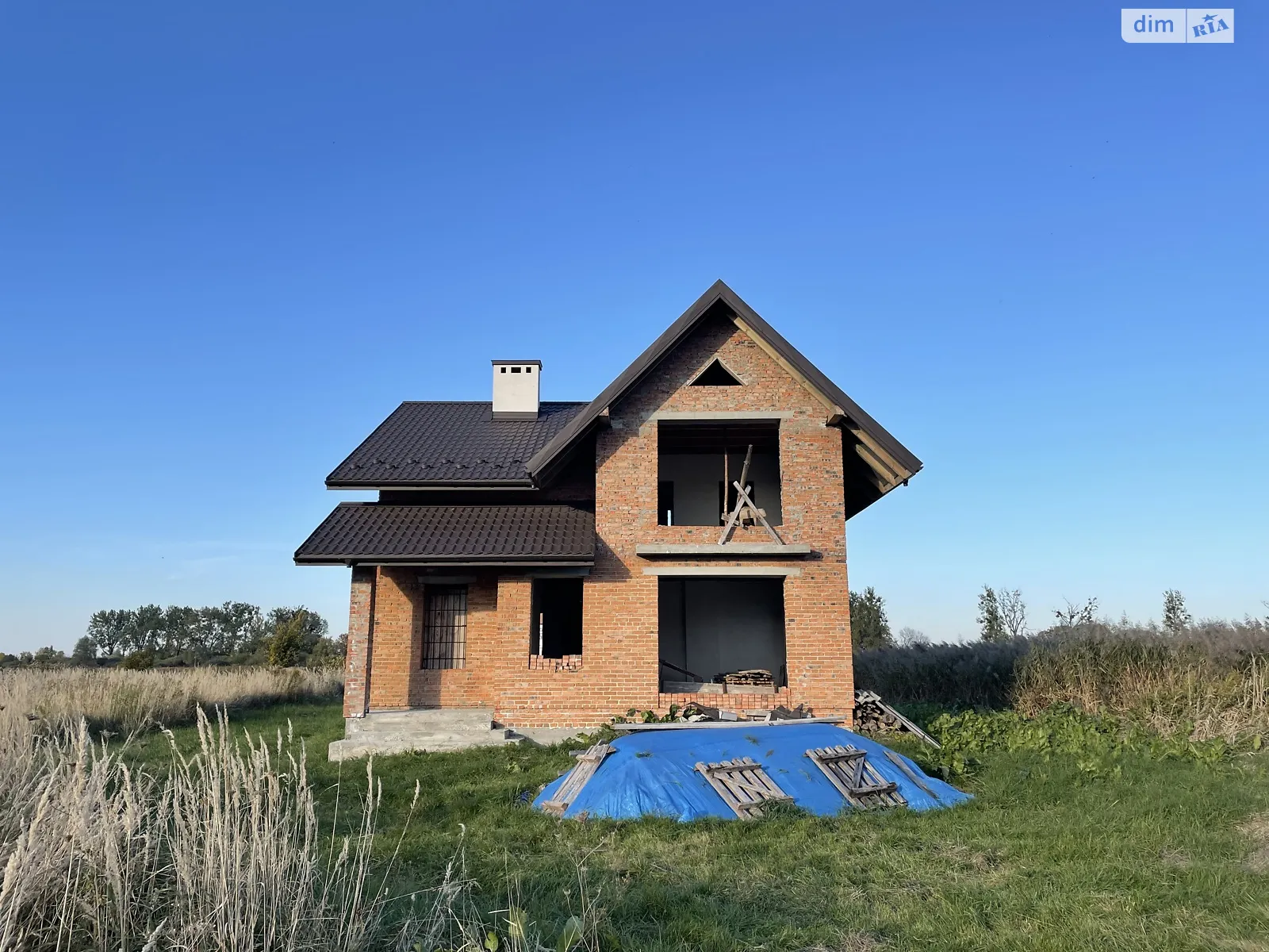 Продается дом на 2 этажа 160 кв. м с подвалом, цена: 70000 $ - фото 1