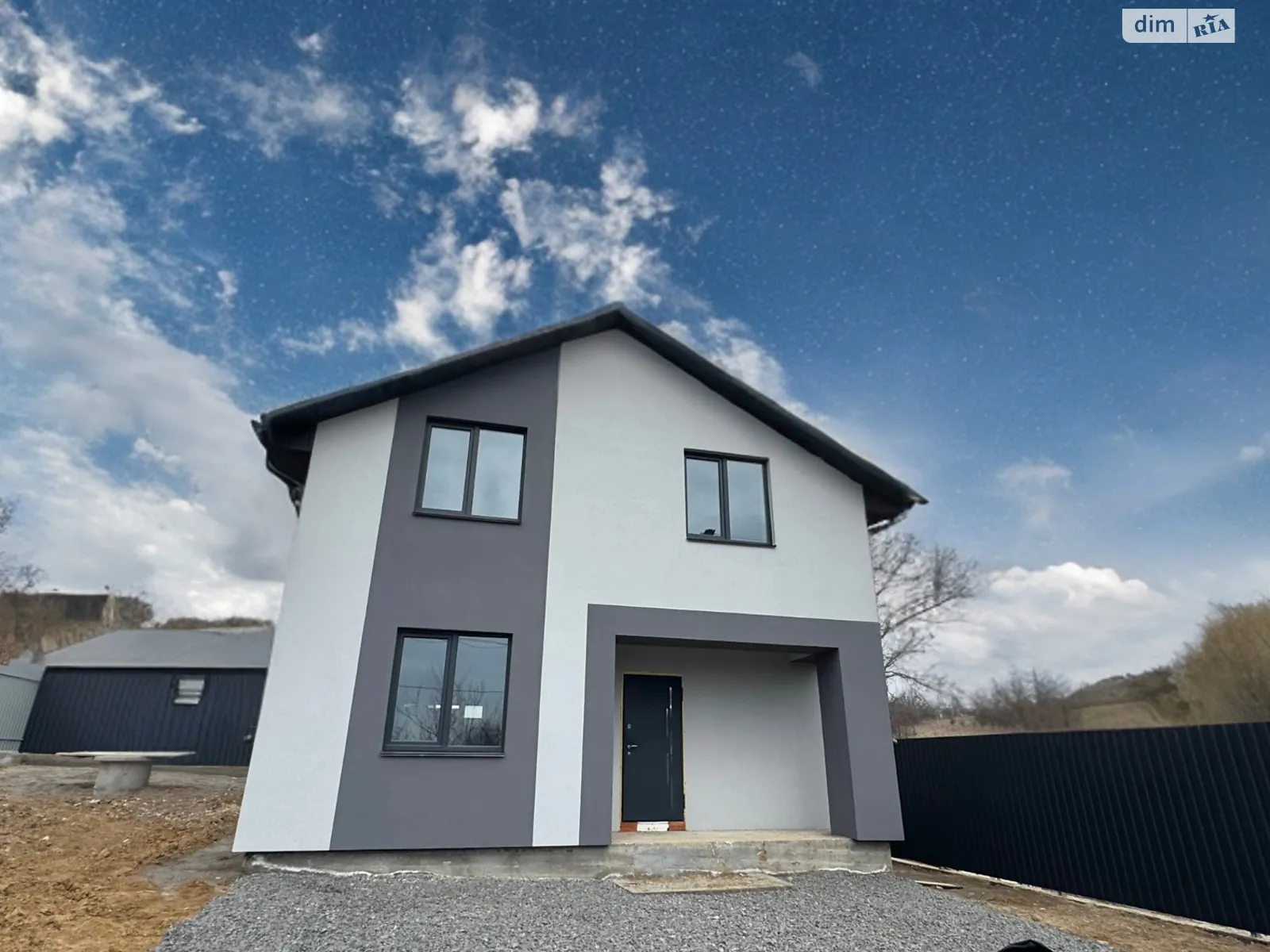 Продається будинок 2 поверховий 103 кв. м с басейном, цена: 85000 $ - фото 1