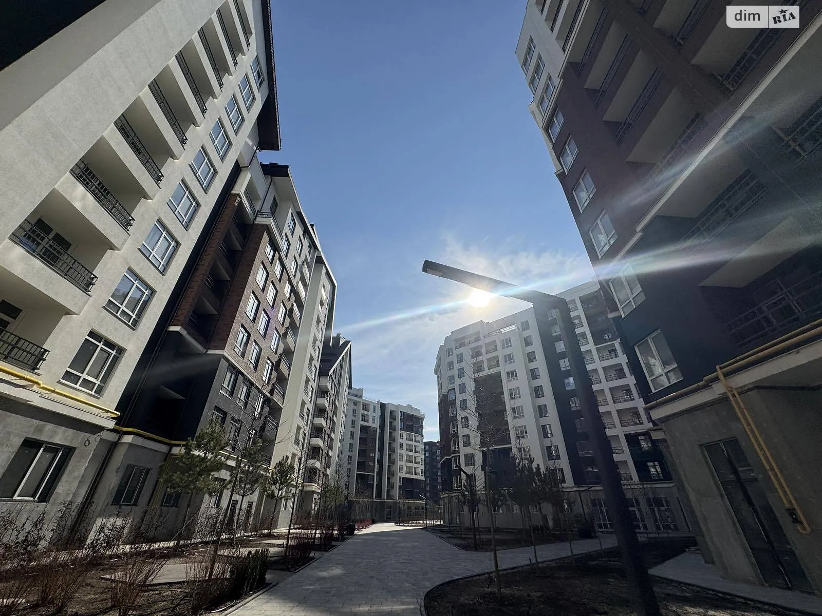 Продается 1-комнатная квартира 37.4 кв. м в Ирпене, ул. Кобылянской Ольги, 1В/28 - фото 1