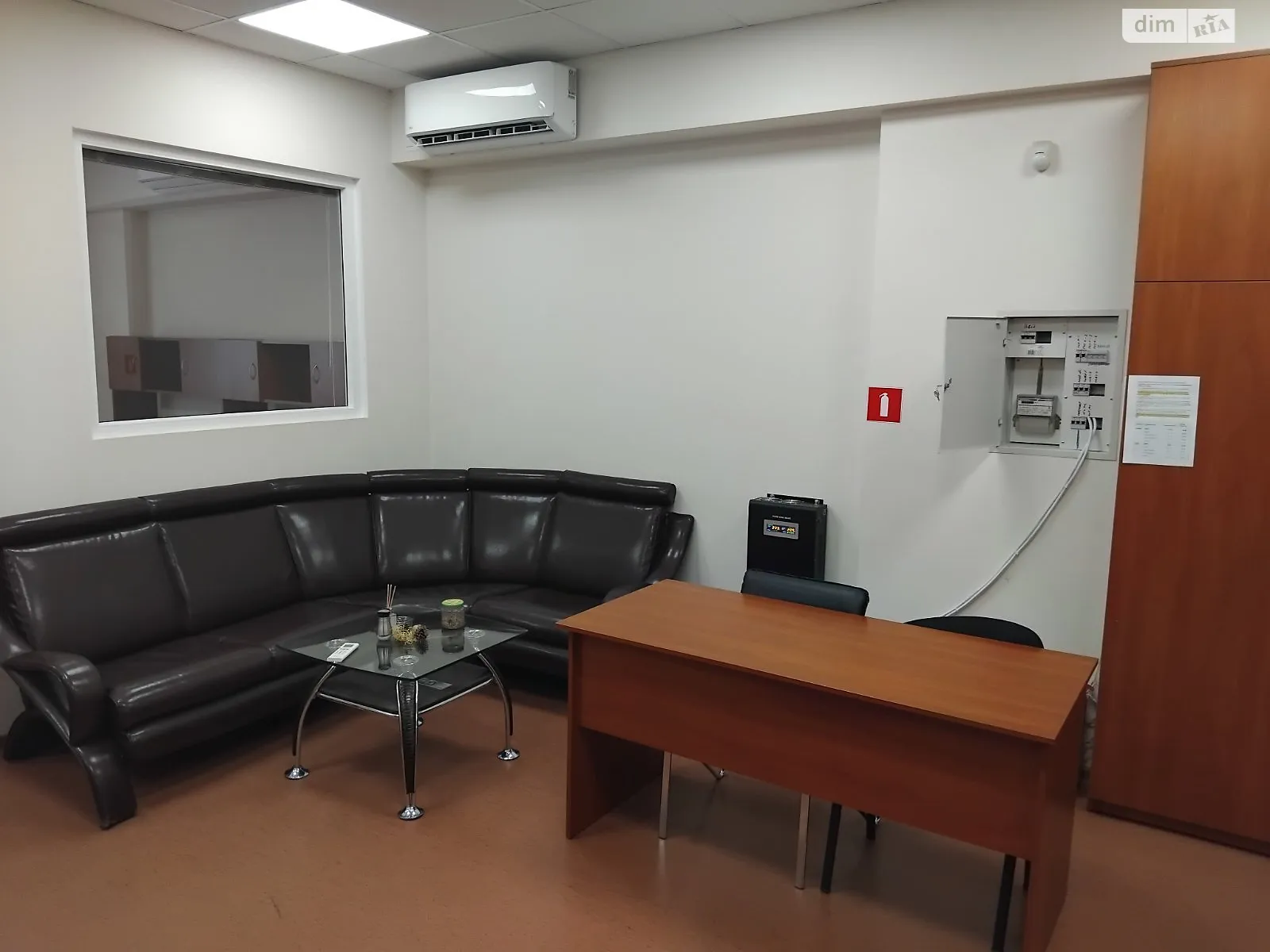 Здається в оренду офіс 48 кв. м в бізнес-центрі, цена: 11000 грн - фото 1
