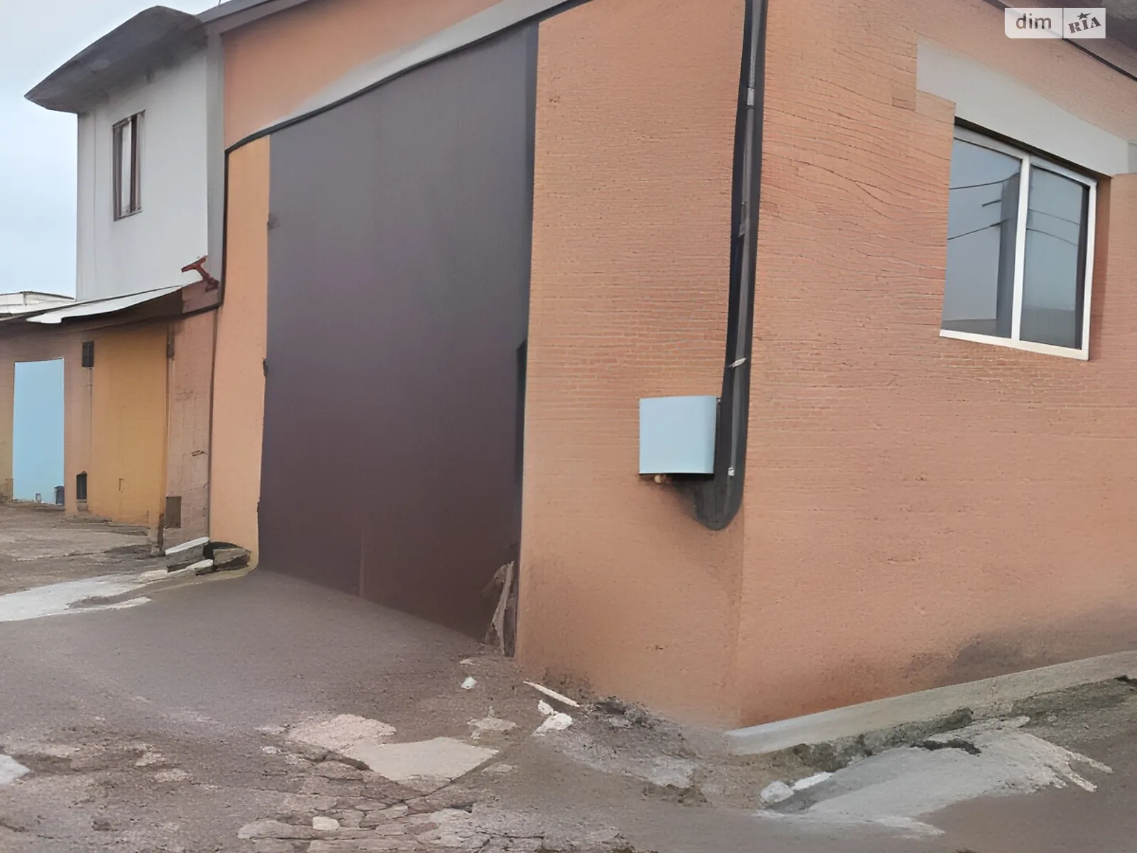 Продається окремий гараж універсальний на 96 кв. м, цена: 25000 $ - фото 1