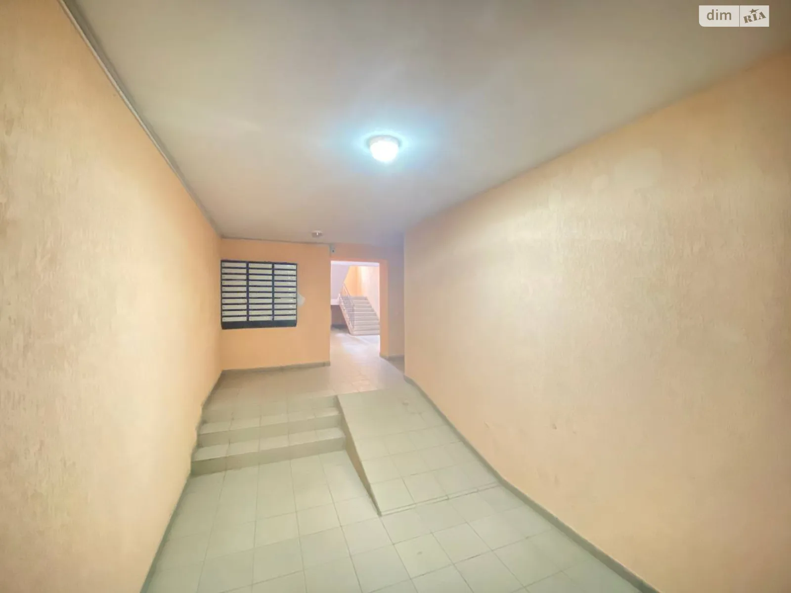 Продается 2-комнатная квартира 66 кв. м в Ивано-Франковске, цена: 29800 $ - фото 1