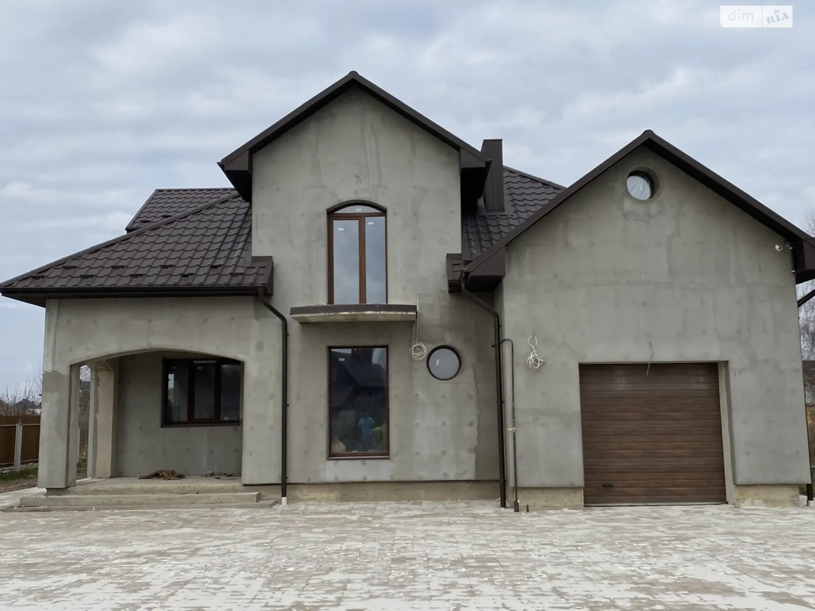 Продается дом на 2 этажа 145 кв. м с баней/сауной, цена: 130000 $ - фото 1
