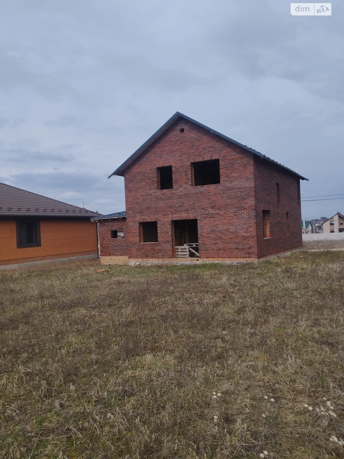 Продается дом на 2 этажа 125 кв. м с террасой, цена: 92500 $ - фото 1