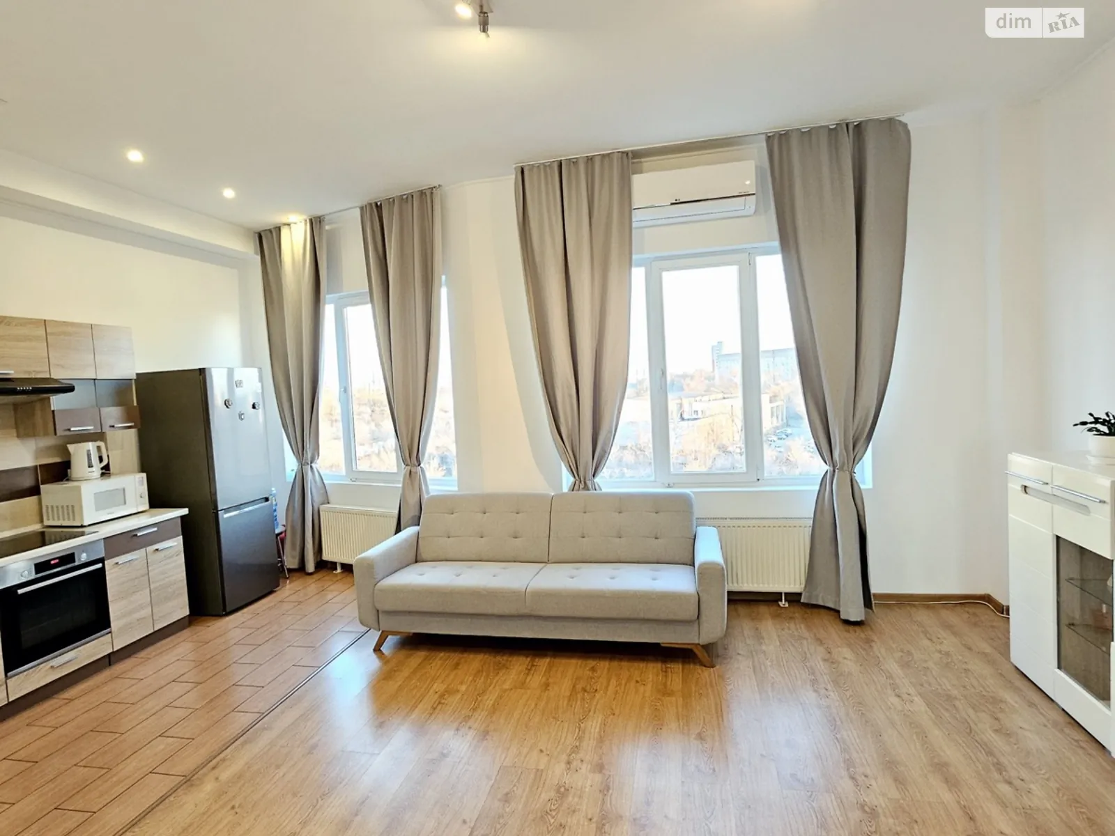 3-комнатная квартира 81 кв. м в, цена: 63000 $ - фото 1