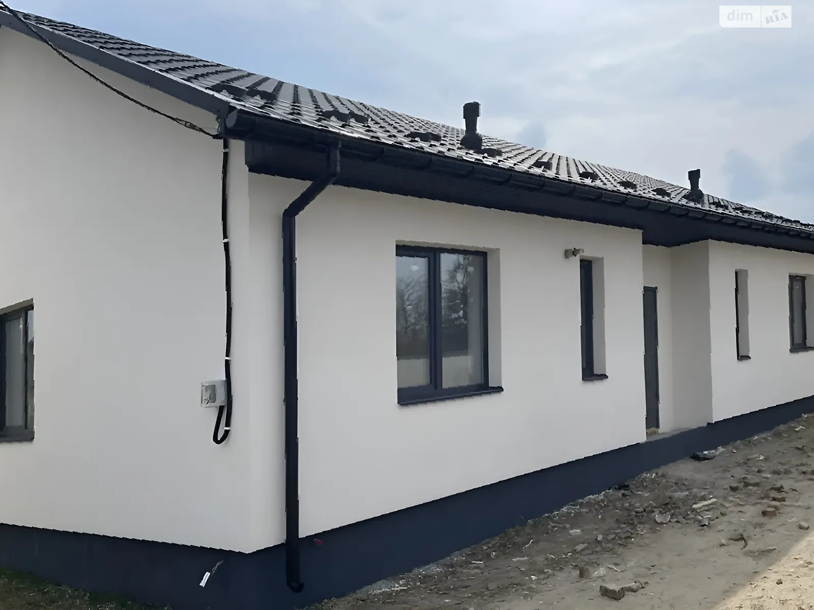 Продається одноповерховий будинок 98 кв. м з садом, цена: 71990 $ - фото 1