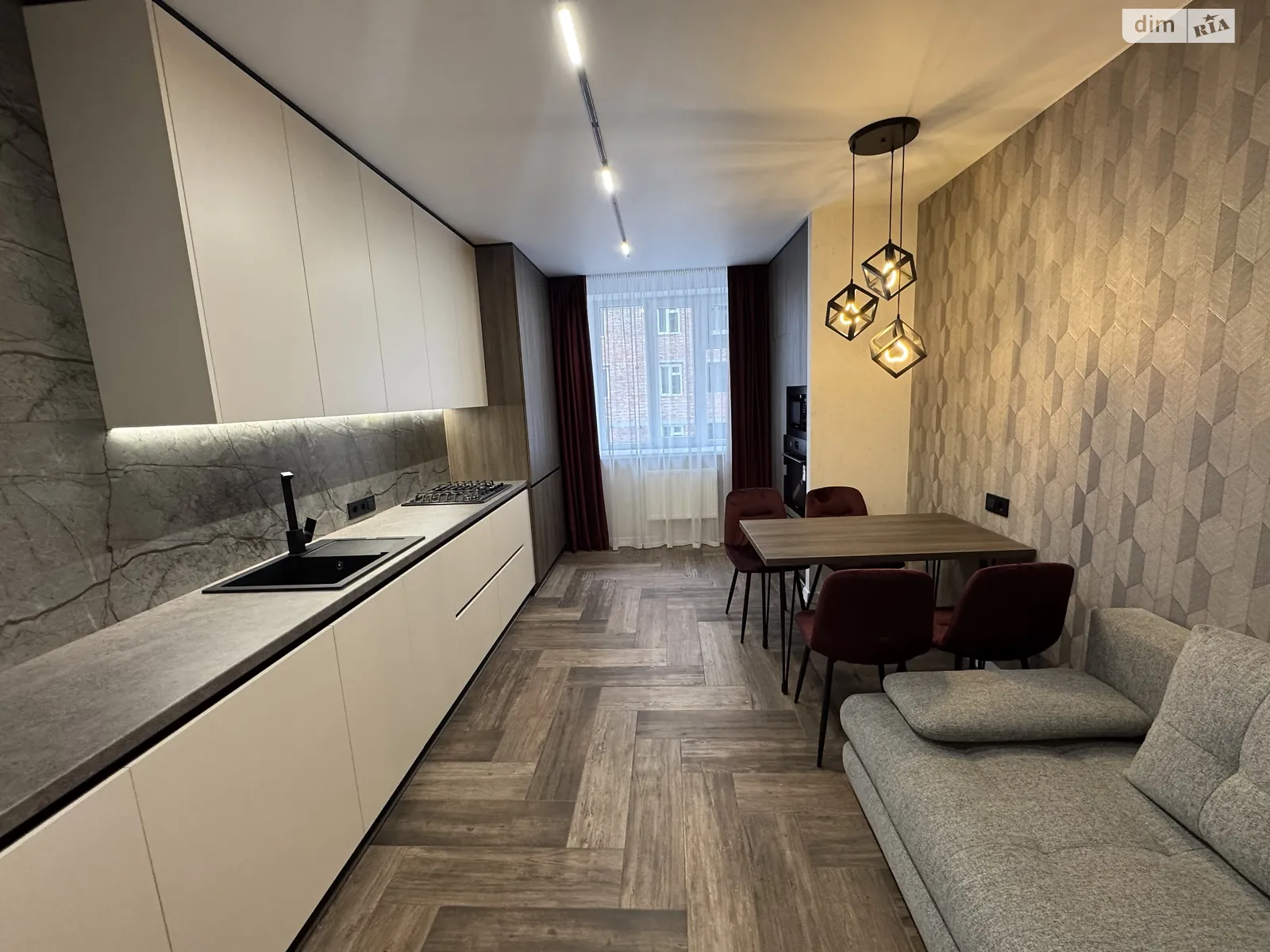 Продается 2-комнатная квартира 70 кв. м в Хмельницком, ул. Кармелюка - фото 1
