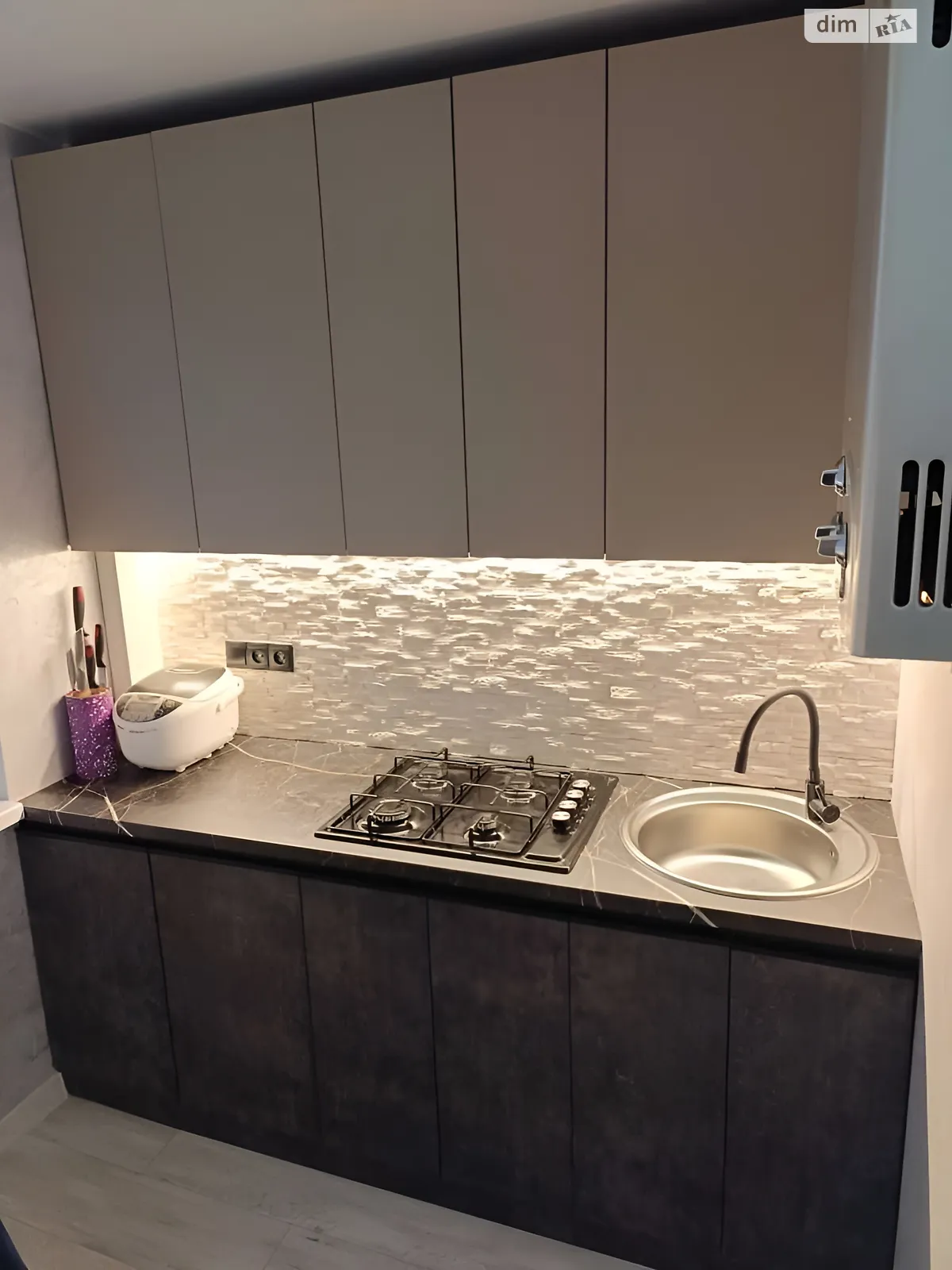 Продается 2-комнатная квартира 45 кв. м в Хмельницком, ул. Молодежная - фото 1