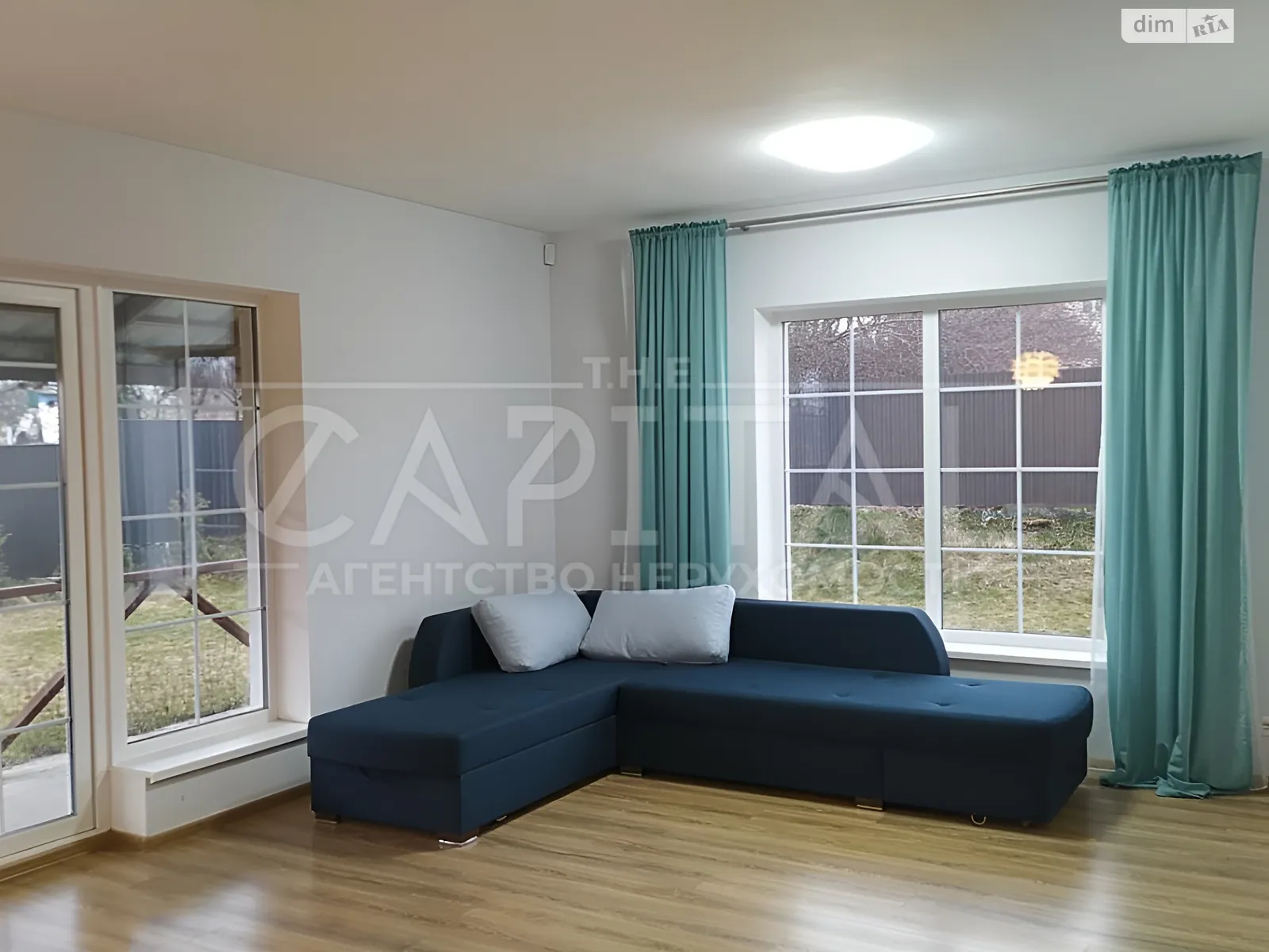 Продается дом на 2 этажа 137 кв. м с камином, цена: 163000 $ - фото 1