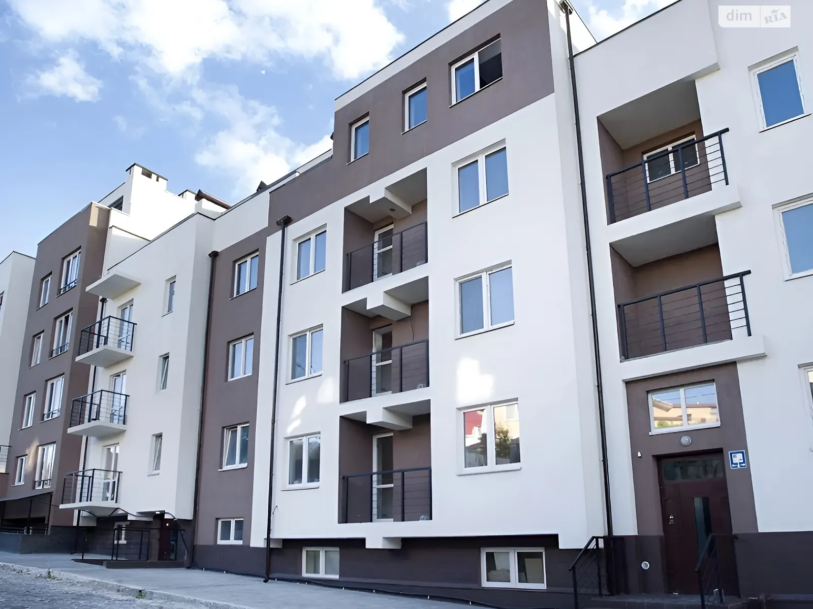 Продается 1-комнатная квартира 31.2 кв. м в Киеве, ул. Гетманская(Майкопская), 1А - фото 1
