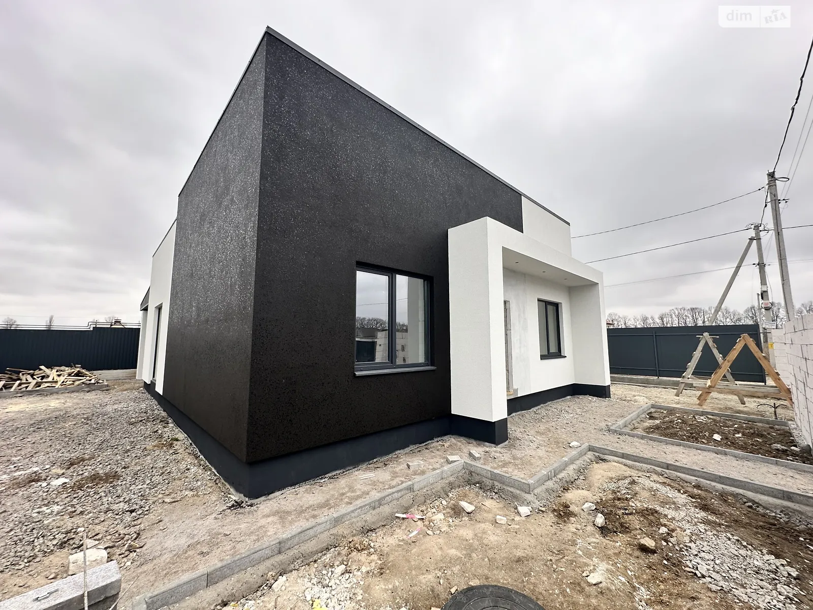 Продается одноэтажный дом 91 кв. м с садом, цена: 88000 $ - фото 1