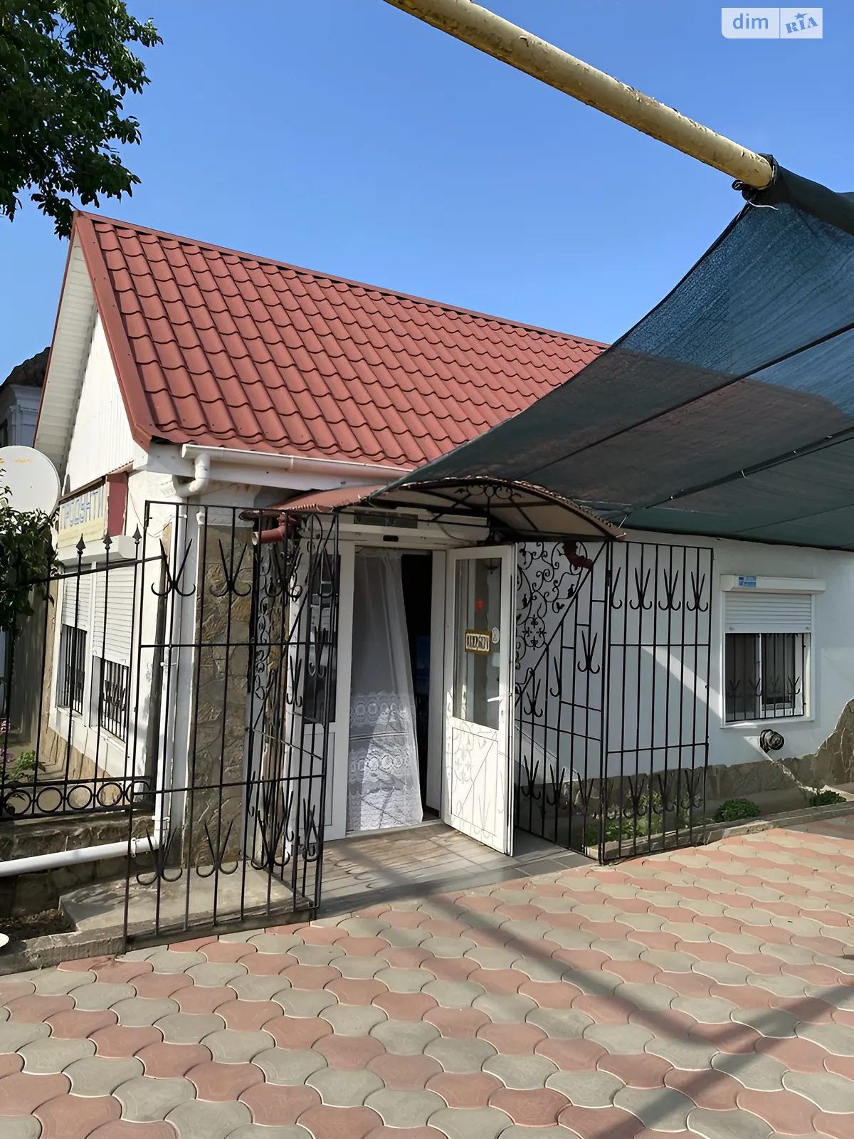 Продается дом на 2 этажа 90 кв. м с садом, цена: 75000 $ - фото 1